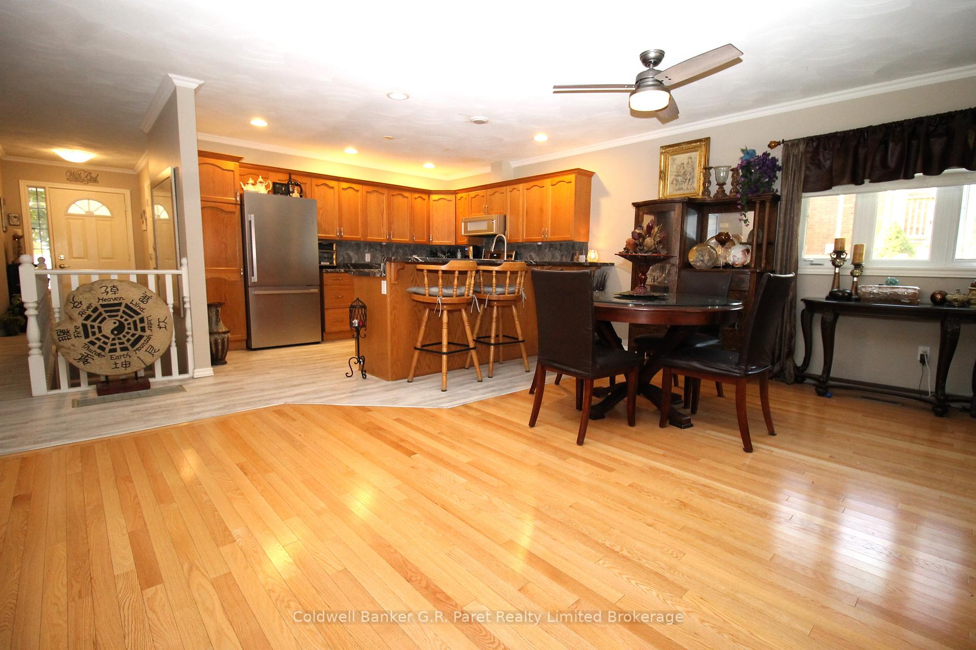 Photo 4 of Unit 5, 150 Oak Street, Norfolk, Simcoe — HOMEH