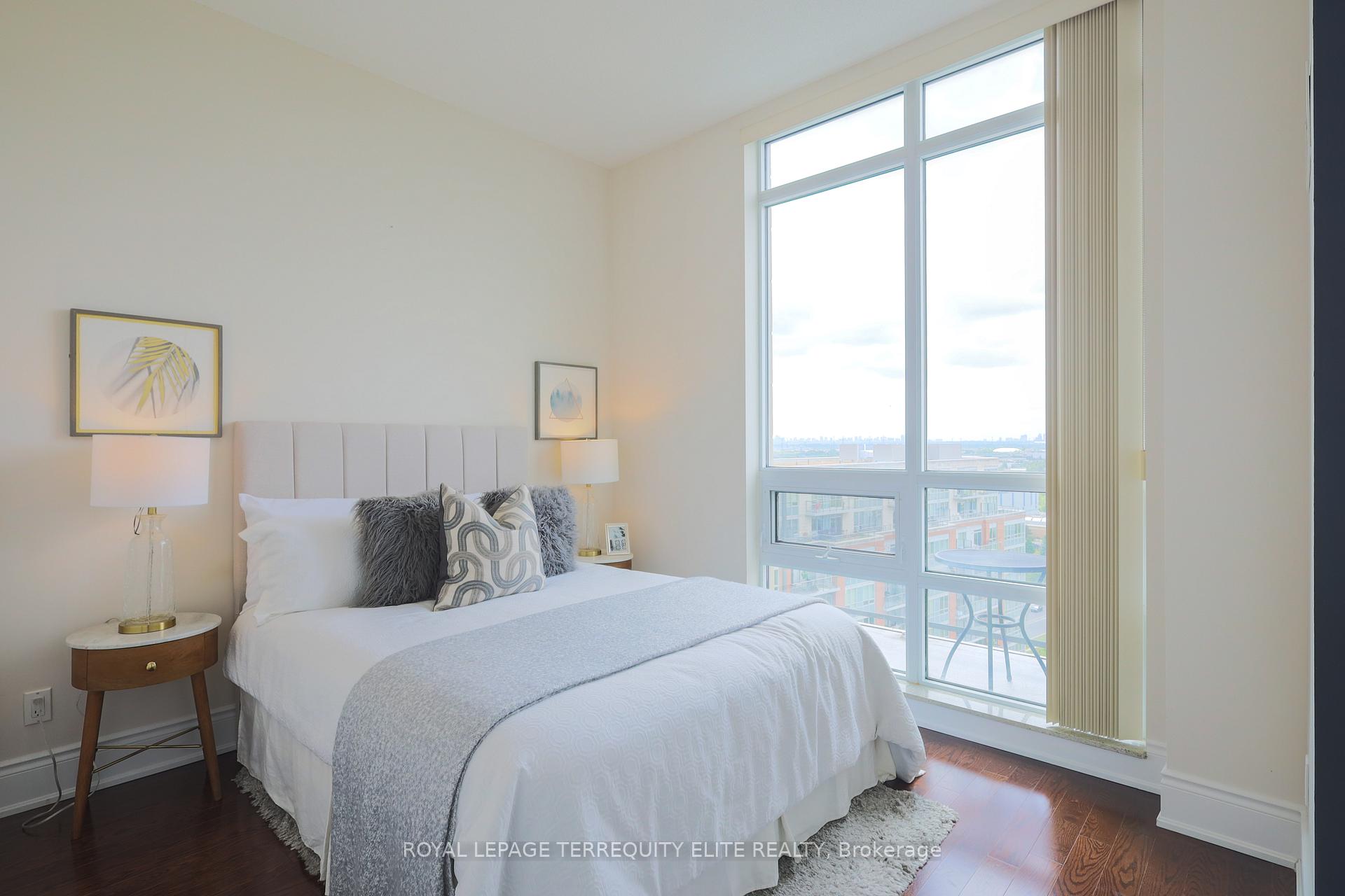 Photo 11 of Unit UPH1, 60 South Town Centre Boulevard, Markham, Unionville — HOMEH