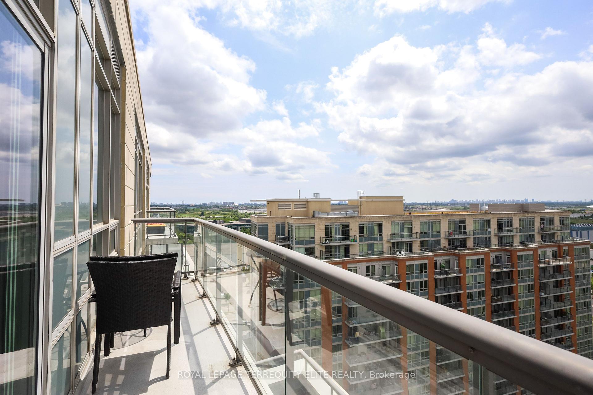 Photo 15 of Unit UPH1, 60 South Town Centre Boulevard, Markham, Unionville — HOMEH