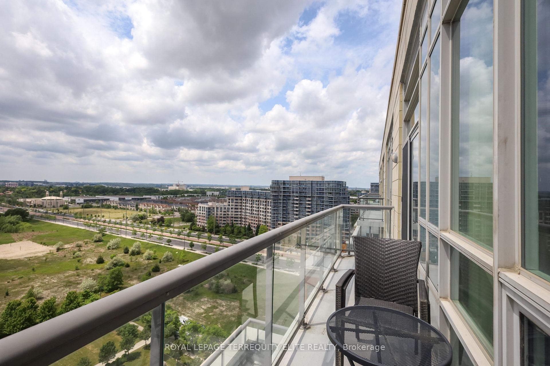Photo 16 of Unit UPH1, 60 South Town Centre Boulevard, Markham, Unionville — HOMEH