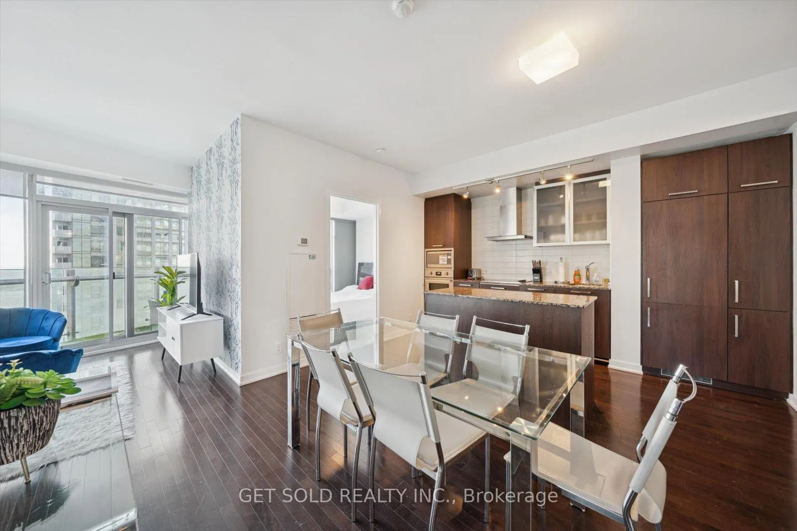 Photo 8 of Unit 3803, 14 York Street, Toronto, Waterfront Communities — HOMEH