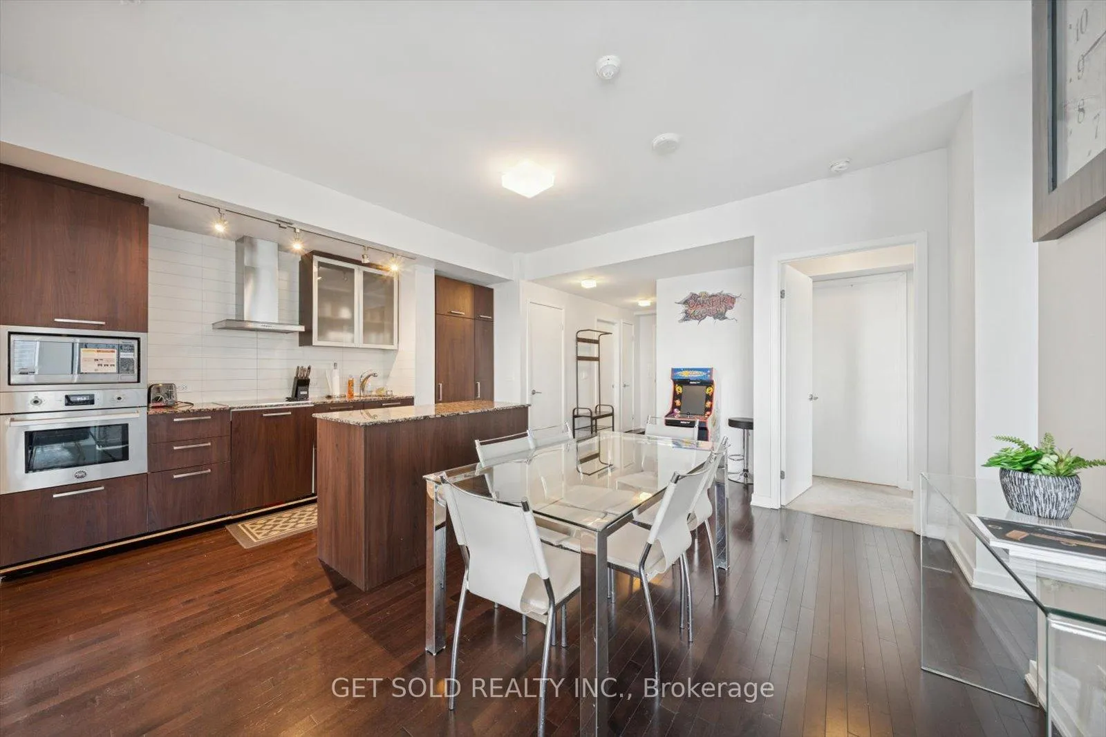 Photo 9 of Unit 3803, 14 York Street, Toronto, Waterfront Communities — HOMEH