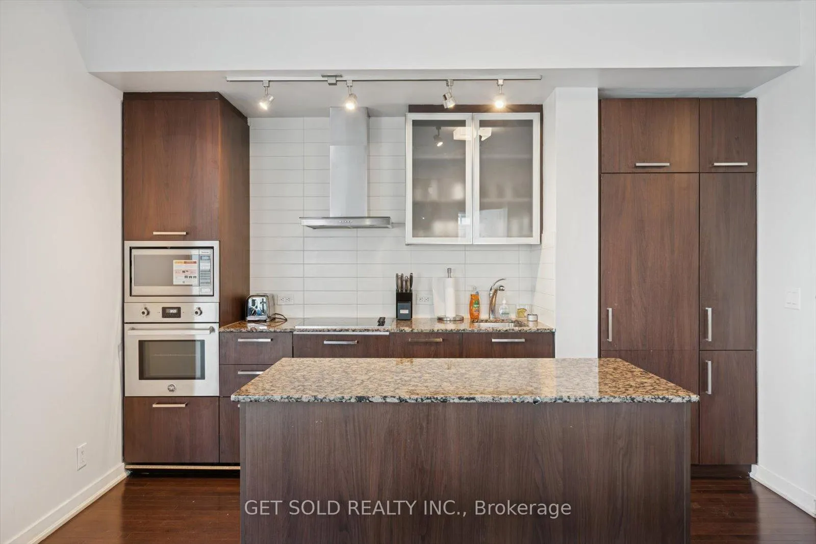 Photo 11 of Unit 3803, 14 York Street, Toronto, Waterfront Communities — HOMEH