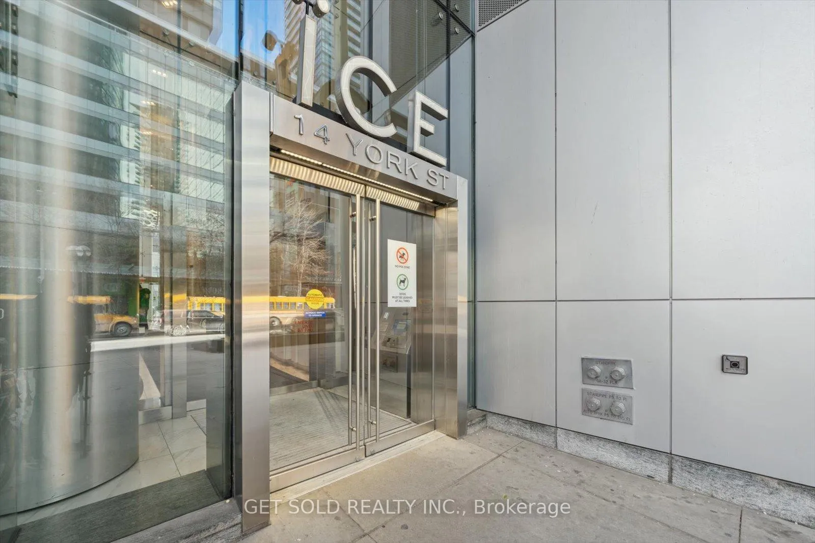Photo 27 of Unit 3803, 14 York Street, Toronto, Waterfront Communities — HOMEH
