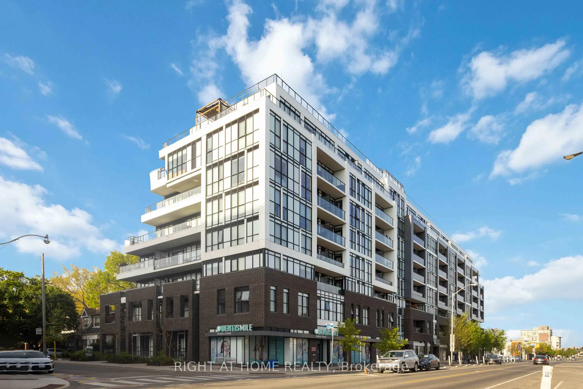 Photo 2 of Unit PH801, 2301 Danforth Avenue S, Toronto, East End-Danforth — HOMEH