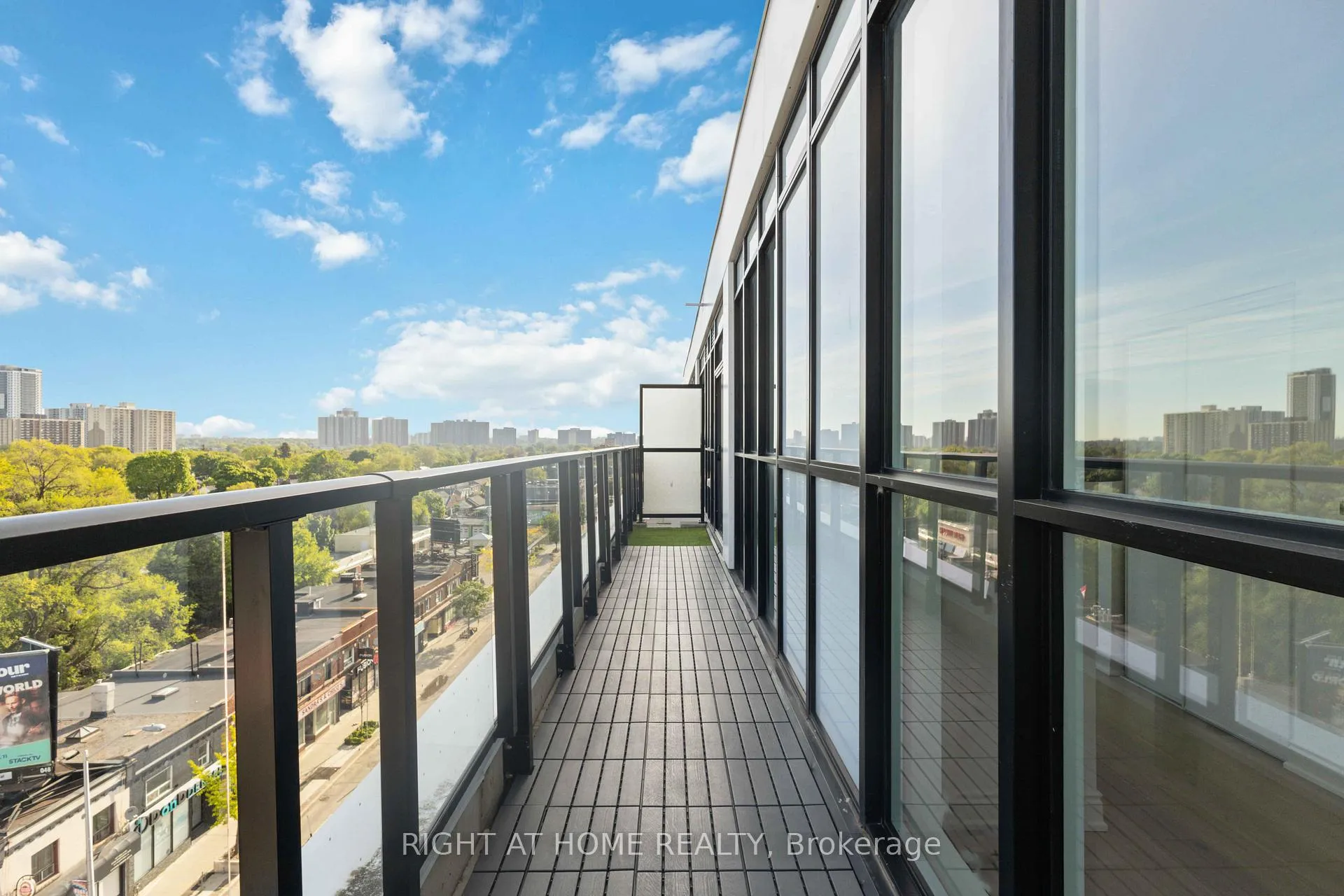Photo 13 of Unit PH801, 2301 Danforth Avenue S, Toronto, East End-Danforth — HOMEH