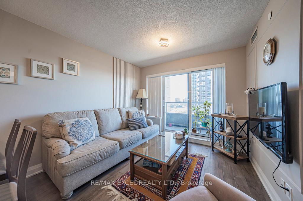 Photo 4 of Unit 1609, 18 Uptown Drive, Markham, Unionville — HOMEH