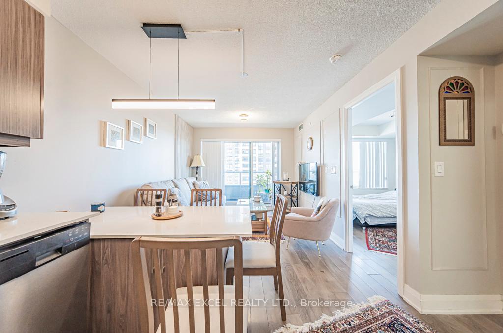 Photo 8 of Unit 1609, 18 Uptown Drive, Markham, Unionville — HOMEH