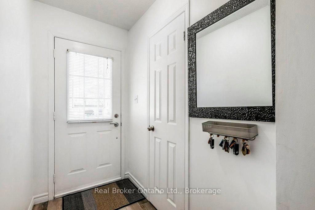 Photo 5 of Unit 16, 610 Barton Street, Hamilton, Stoney Creek — HOMEH