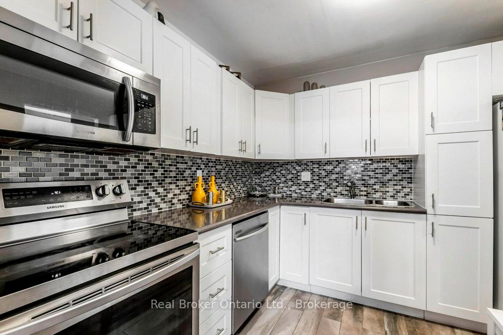 Photo 10 of Unit 16, 610 Barton Street, Hamilton, Stoney Creek — HOMEH