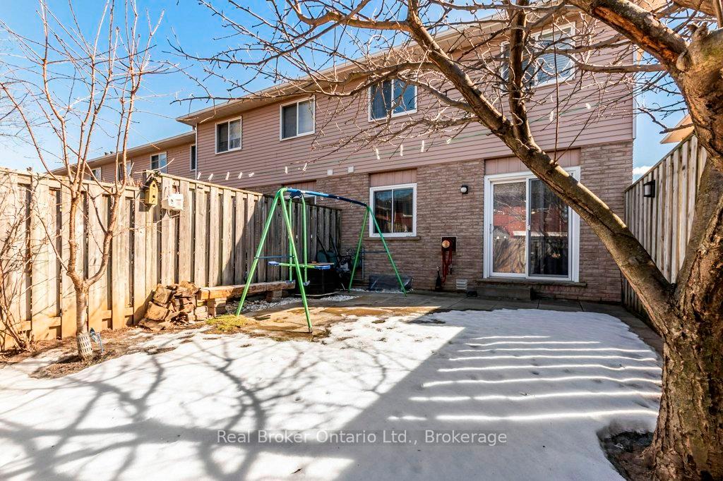 Photo 30 of Unit 16, 610 Barton Street, Hamilton, Stoney Creek — HOMEH