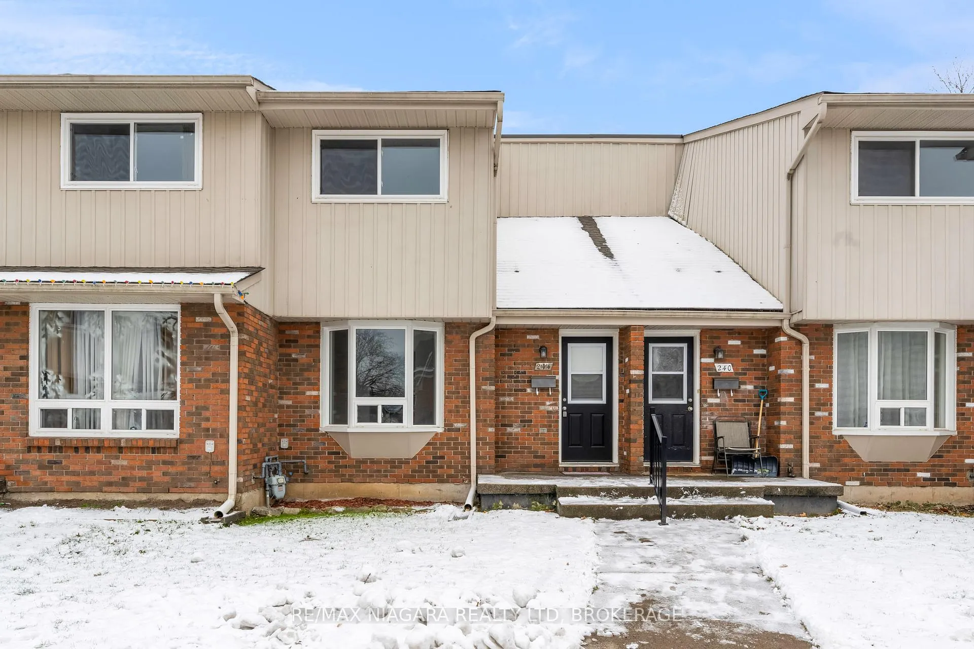 Front of Unit 244, 100 Brownleigh Avenue