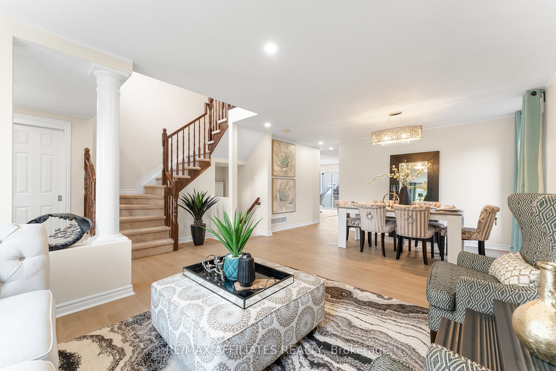 Photo 5 of 50 Cormack Circle, Ottawa, Barrhaven - Strandherd — HOMEH