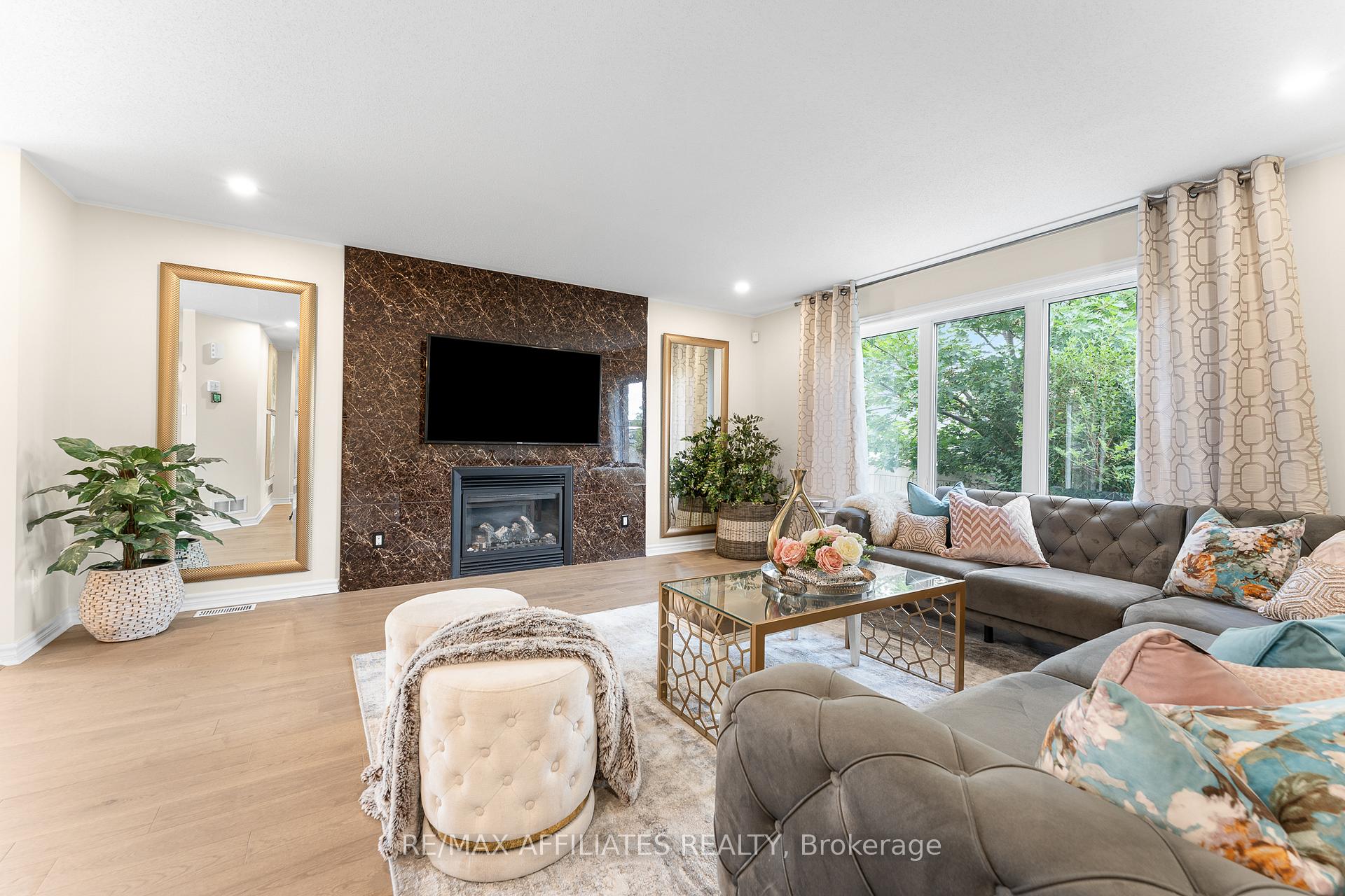 Photo 9 of 50 Cormack Circle, Ottawa, Barrhaven - Strandherd — HOMEH