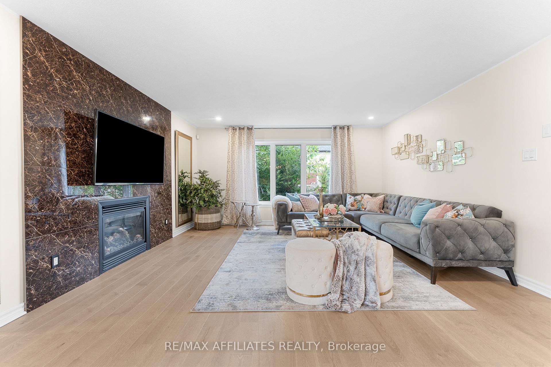 Photo 11 of 50 Cormack Circle, Ottawa, Barrhaven - Strandherd — HOMEH