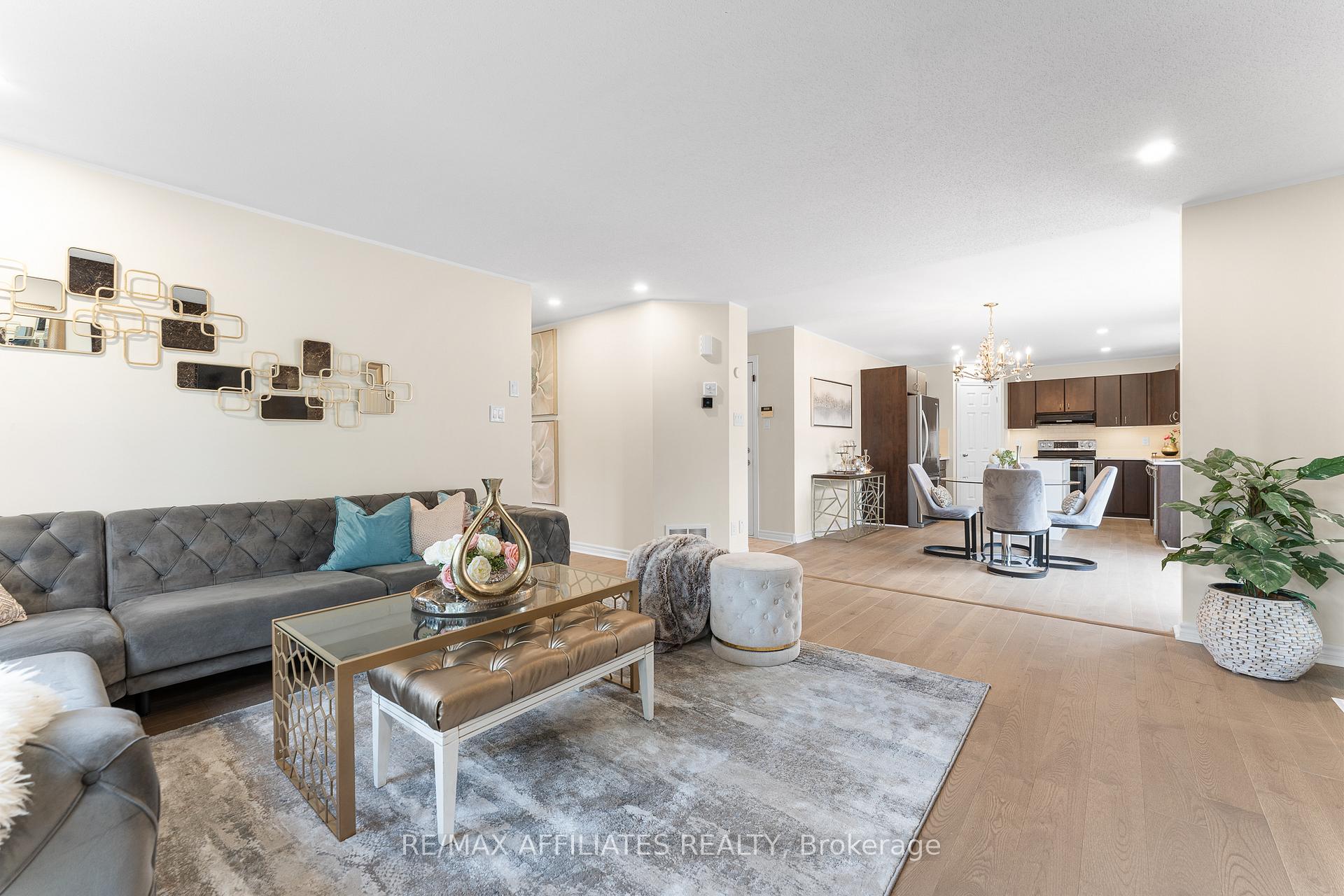 Photo 12 of 50 Cormack Circle, Ottawa, Barrhaven - Strandherd — HOMEH