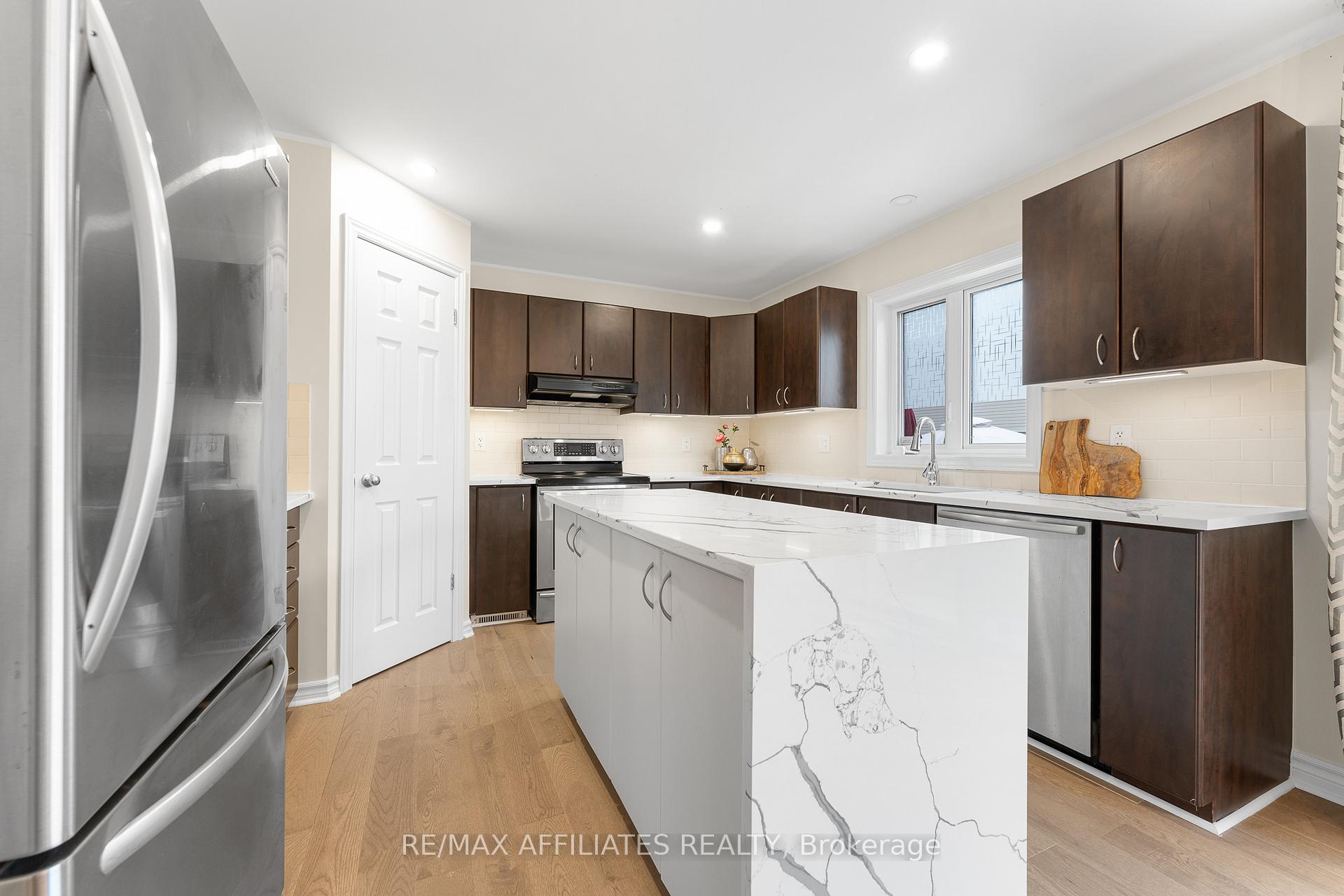 Photo 17 of 50 Cormack Circle, Ottawa, Barrhaven - Strandherd — HOMEH