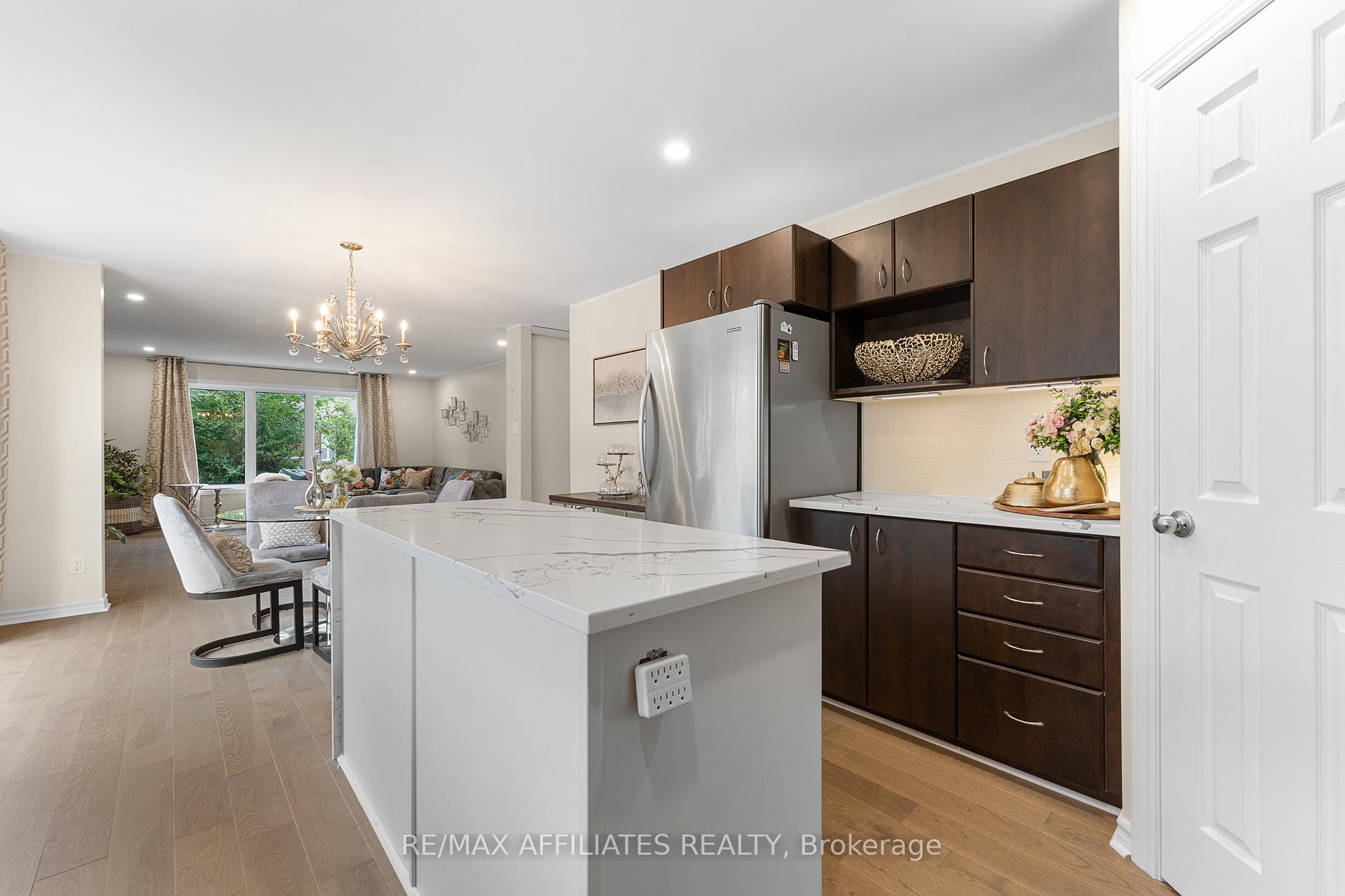 Photo 14 of 50 Cormack Circle, Ottawa, Barrhaven - Strandherd — HOMEH