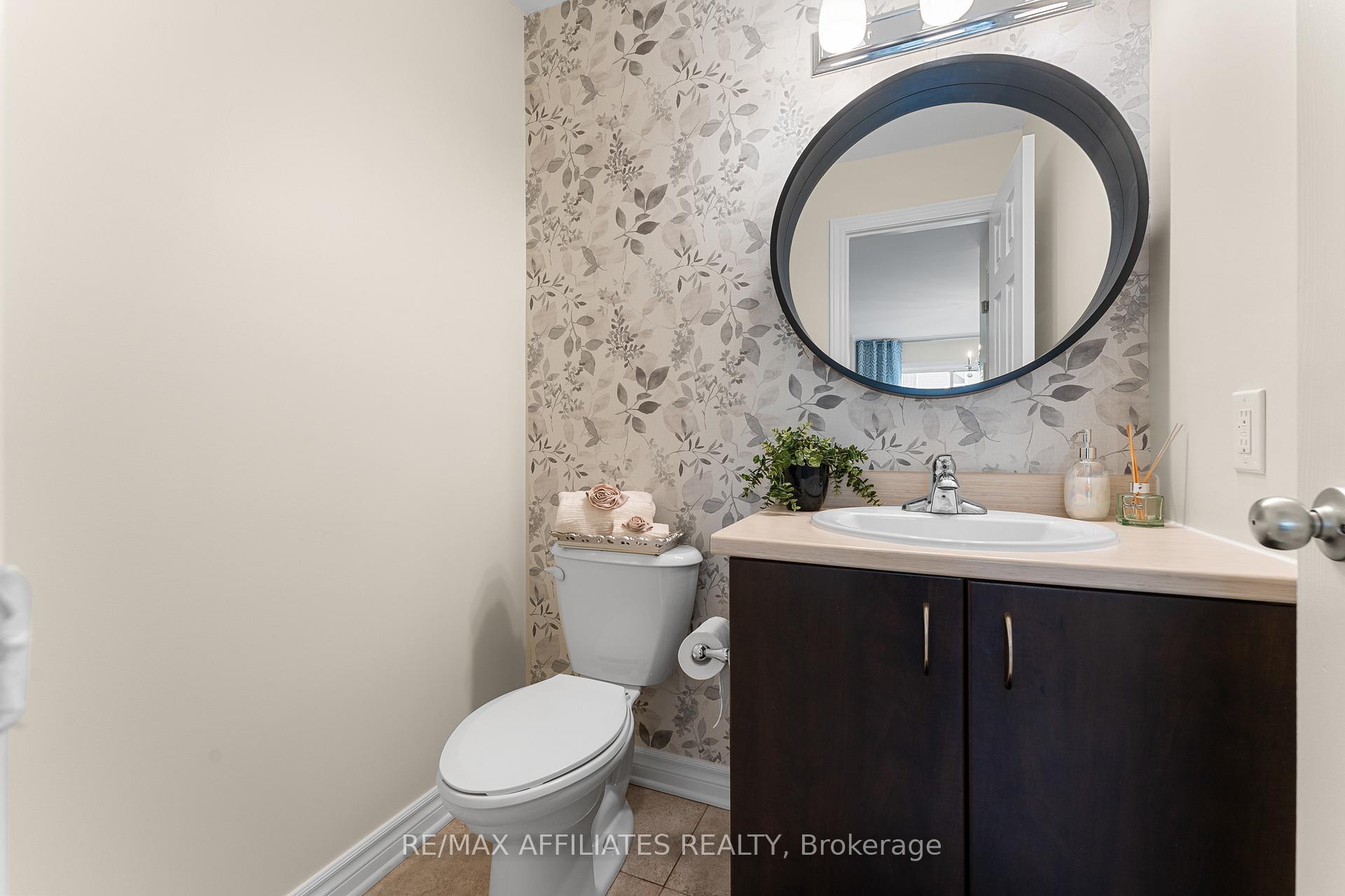 Photo 18 of 50 Cormack Circle, Ottawa, Barrhaven - Strandherd — HOMEH