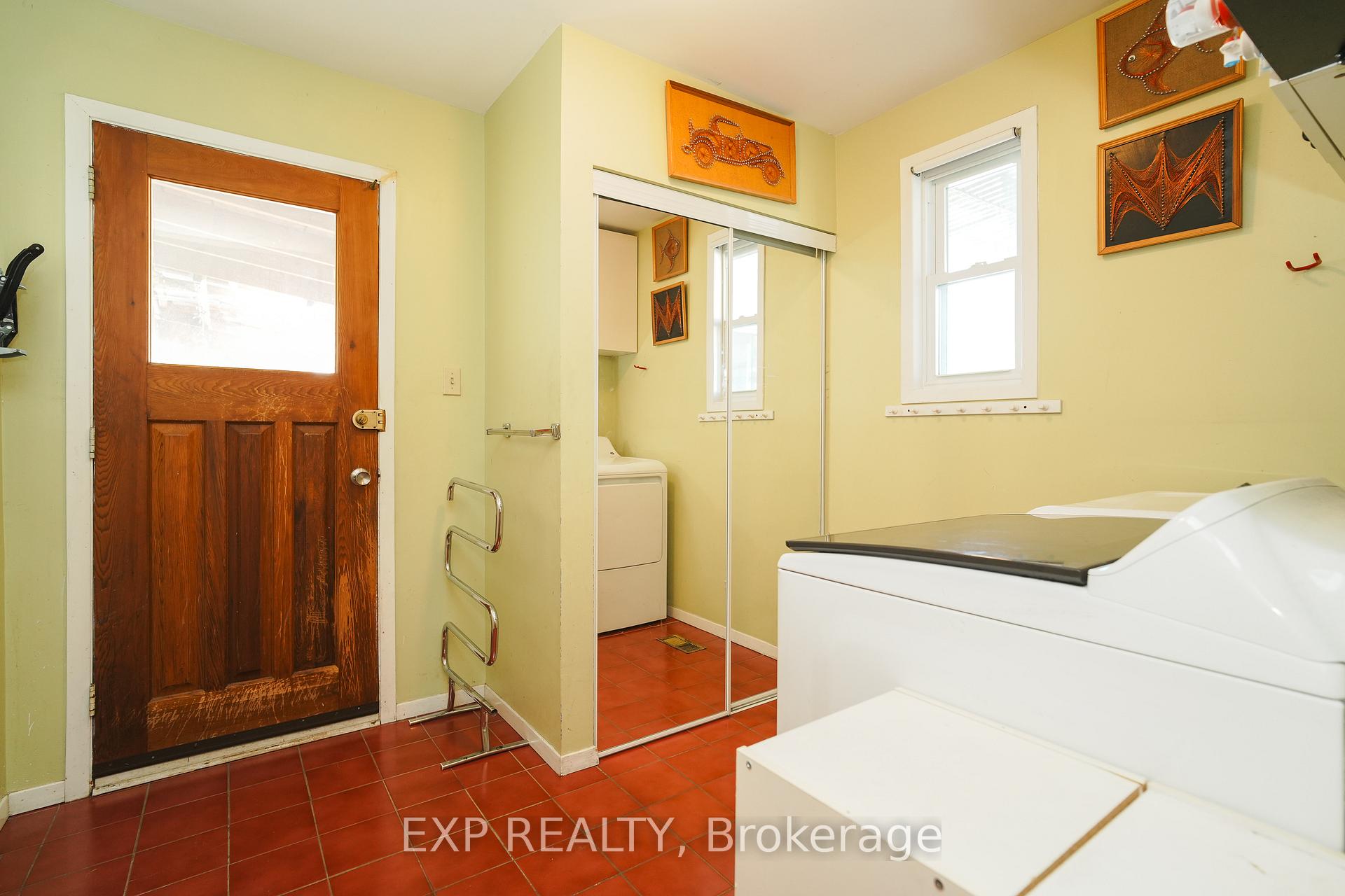 Photo 12 of 36 Keewatin Crescent, Ottawa, Borden Farm/Stewart Farm/Carleton Heights/Parkwood Hills — HOMEH