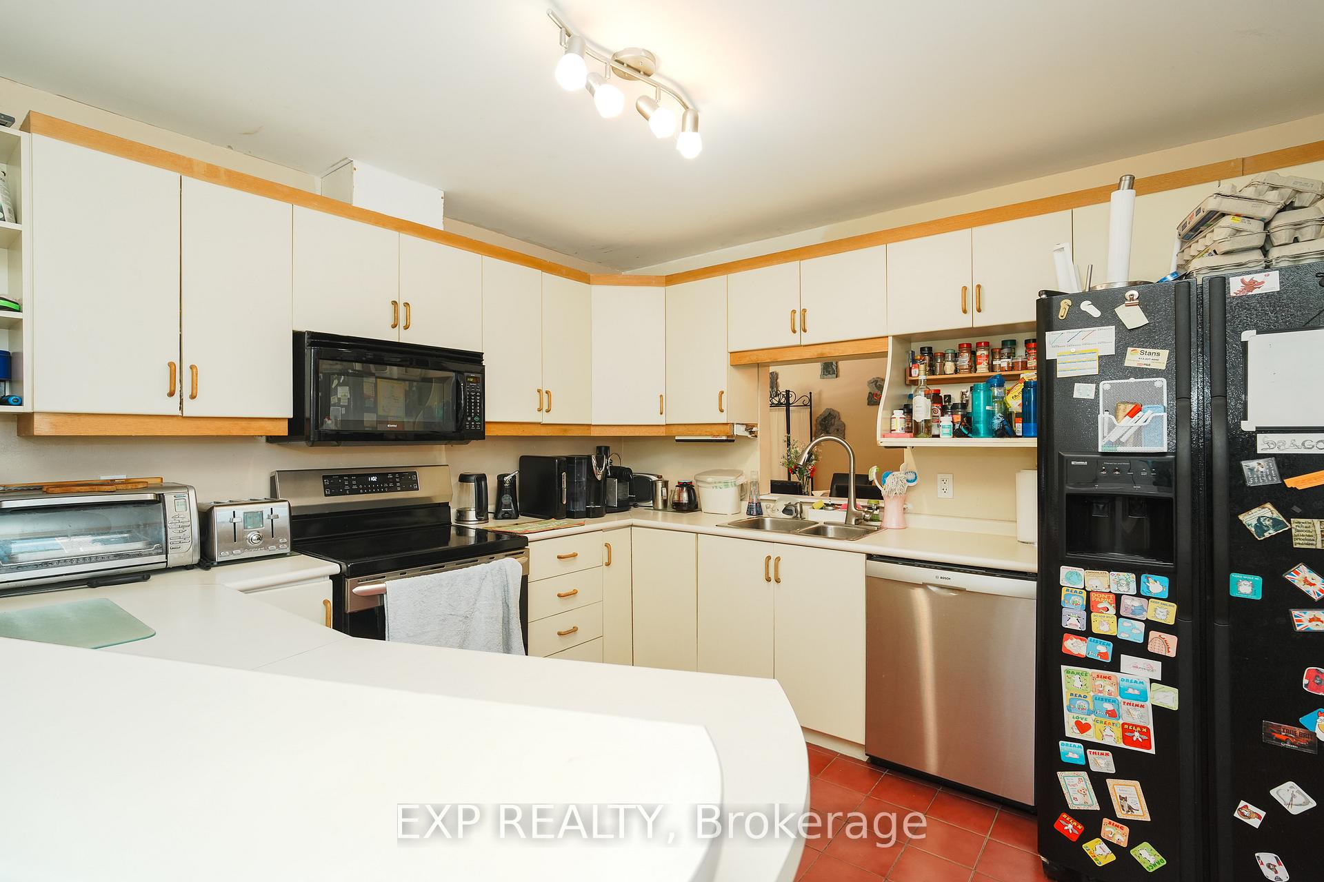 Photo 13 of 36 Keewatin Crescent, Ottawa, Borden Farm/Stewart Farm/Carleton Heights/Parkwood Hills — HOMEH