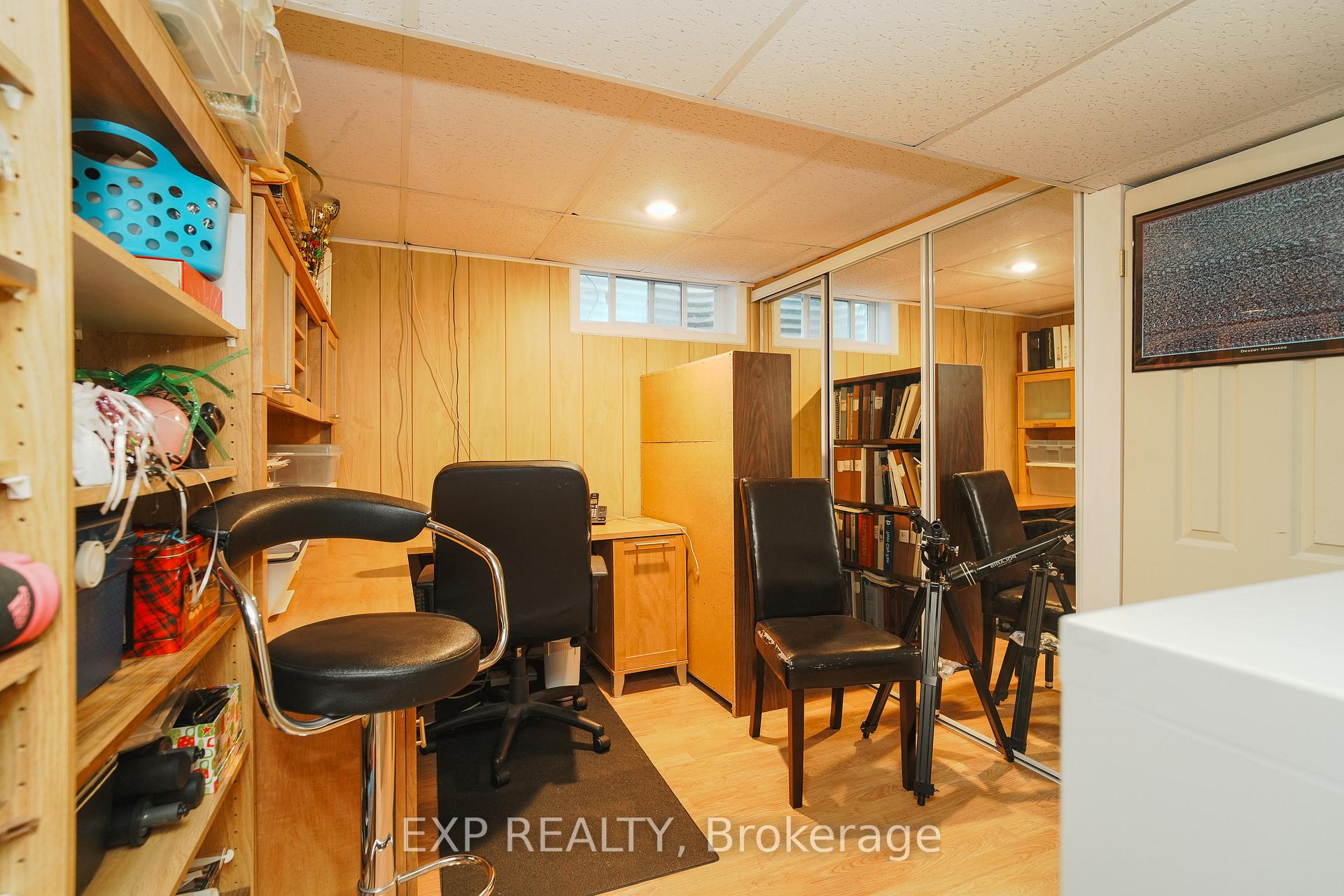 Photo 33 of 36 Keewatin Crescent, Ottawa, Borden Farm/Stewart Farm/Carleton Heights/Parkwood Hills — HOMEH