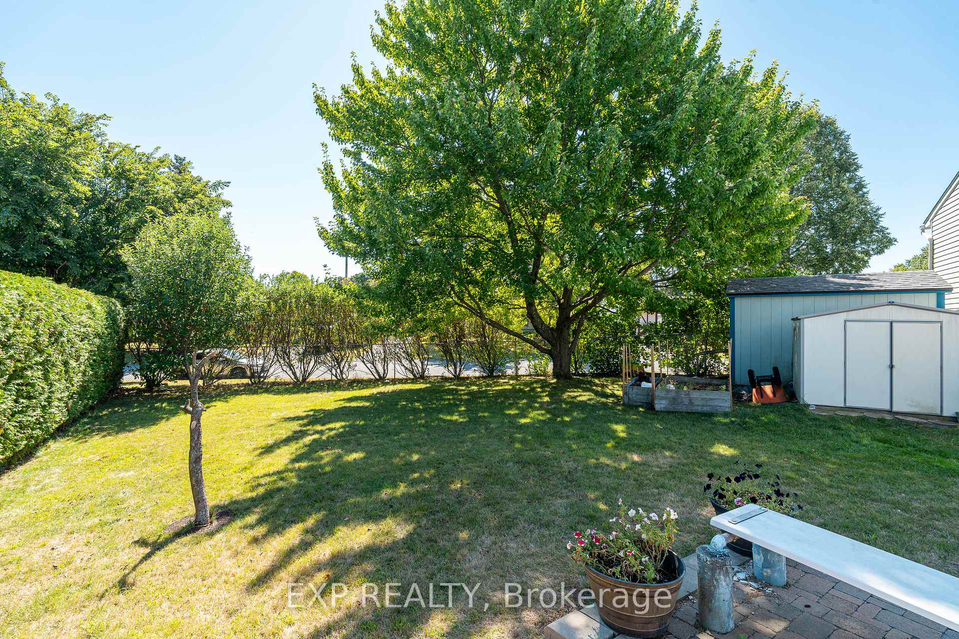 Photo 34 of 36 Keewatin Crescent, Ottawa, Borden Farm/Stewart Farm/Carleton Heights/Parkwood Hills — HOMEH