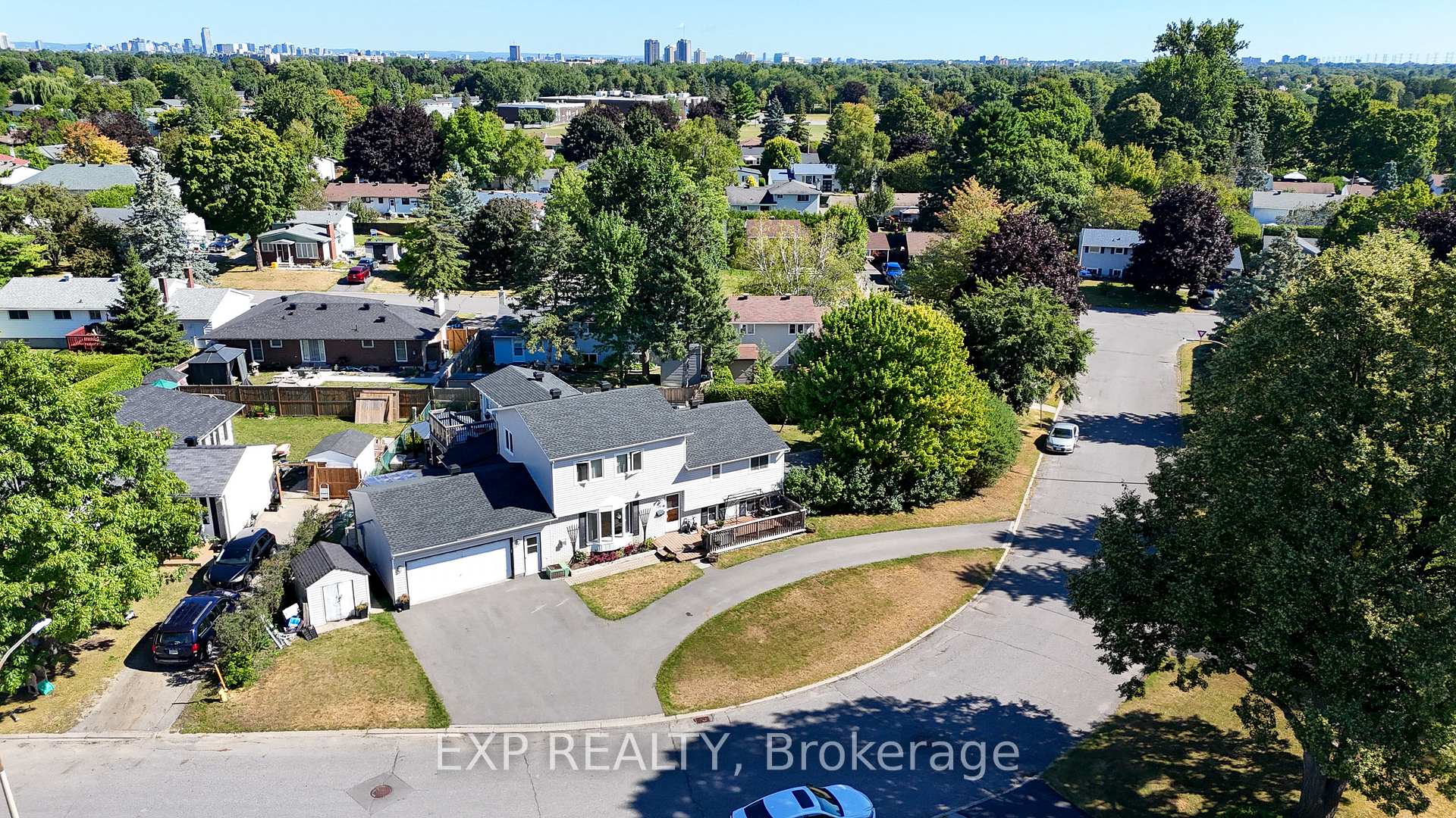 Photo 37 of 36 Keewatin Crescent, Ottawa, Borden Farm/Stewart Farm/Carleton Heights/Parkwood Hills — HOMEH