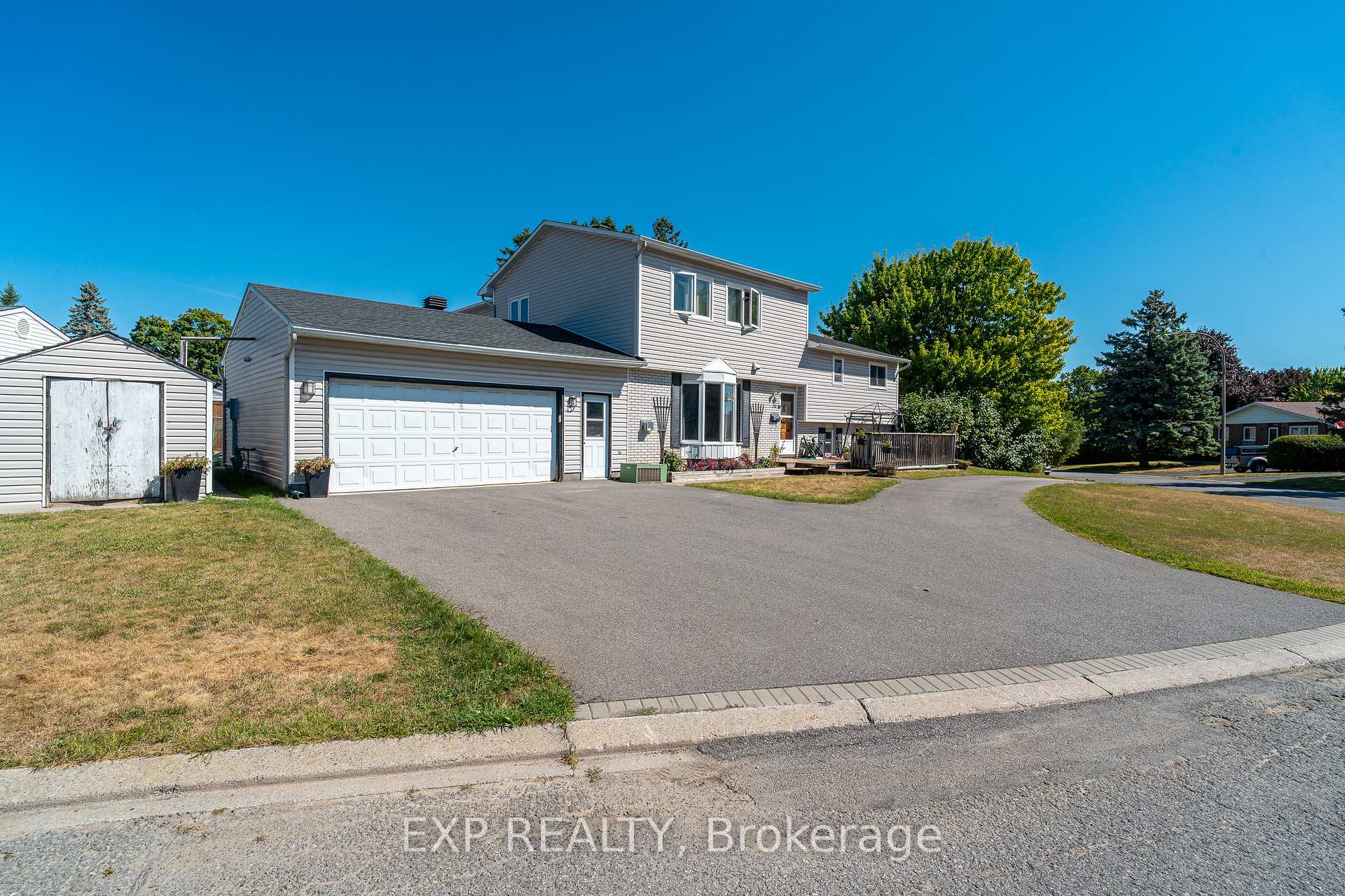Photo 47 of 36 Keewatin Crescent, Ottawa, Borden Farm/Stewart Farm/Carleton Heights/Parkwood Hills — HOMEH