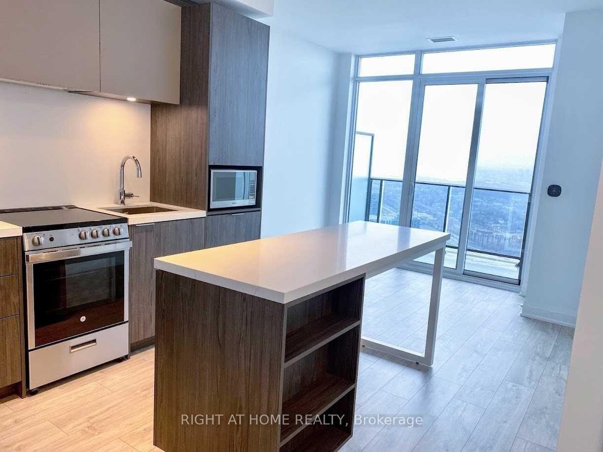 Photo 10 of Unit 5208, 70 Annie Craig Drive, Etobicoke, Mimico — HOMEH