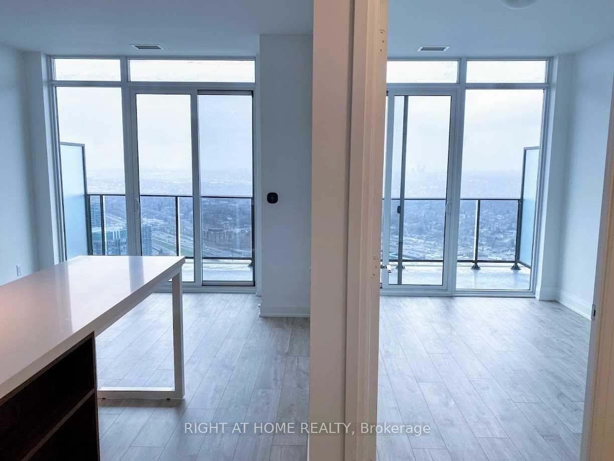 Photo 3 of Unit 5208, 70 Annie Craig Drive, Etobicoke, Mimico — HOMEH