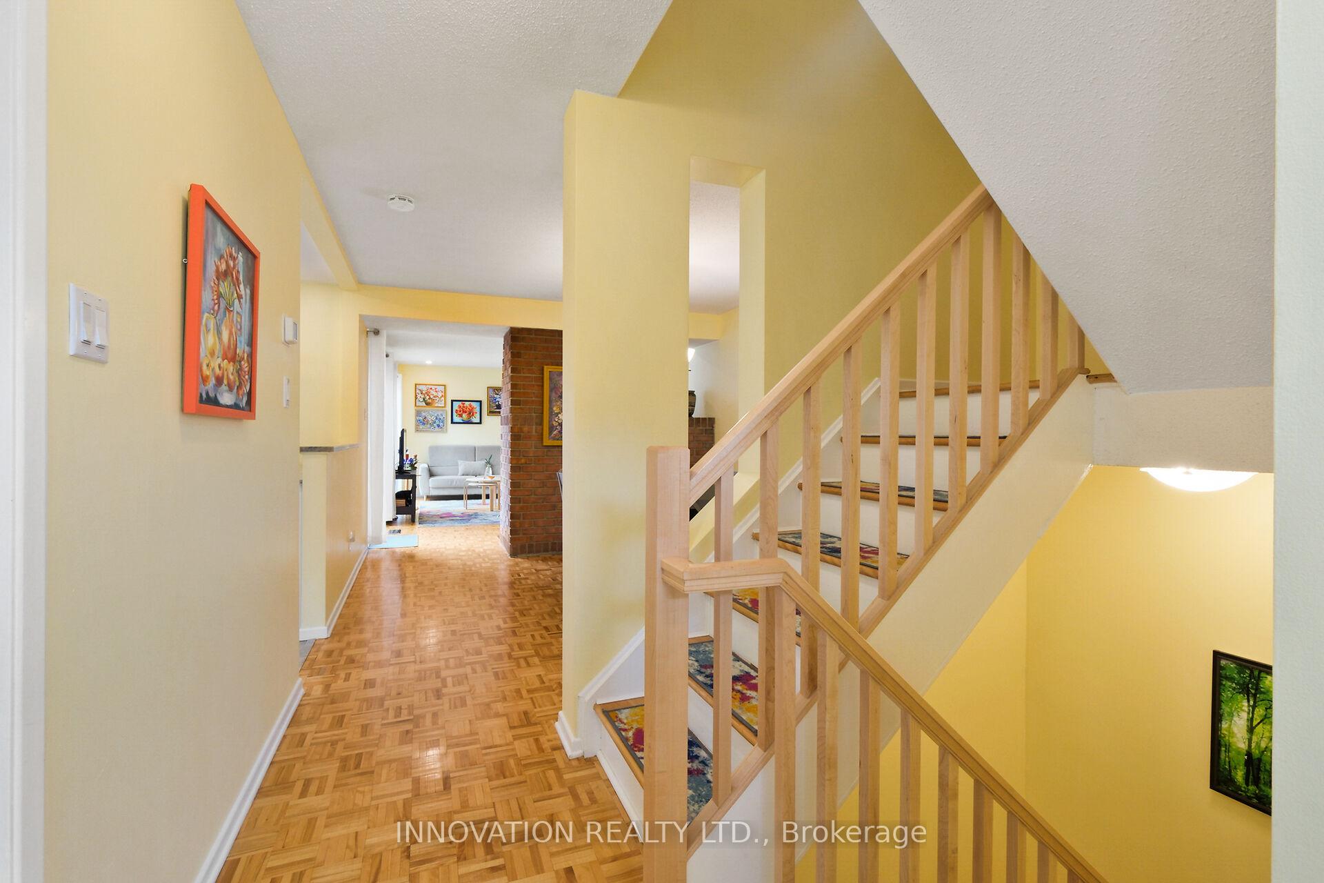 Photo 3 of 13 Jackson Court, Ottawa, Kanata - Beaverbrook — HOMEH