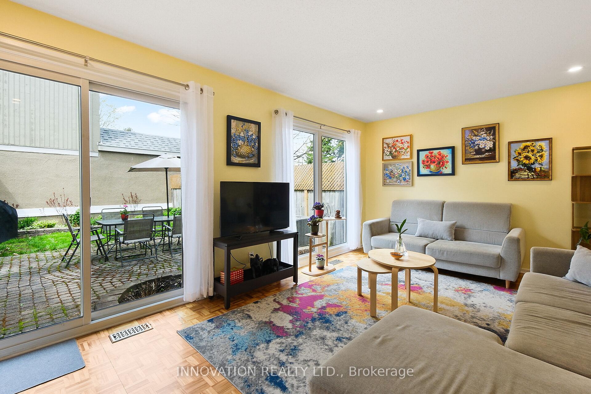 Photo 7 of 13 Jackson Court, Ottawa, Kanata - Beaverbrook — HOMEH