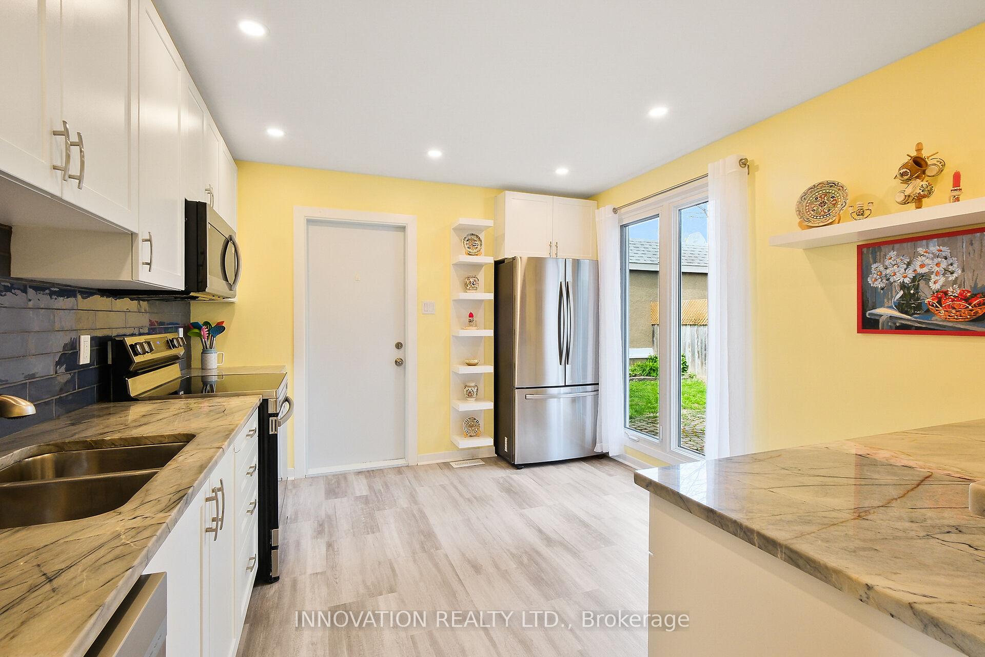 Photo 10 of 13 Jackson Court, Ottawa, Kanata - Beaverbrook — HOMEH