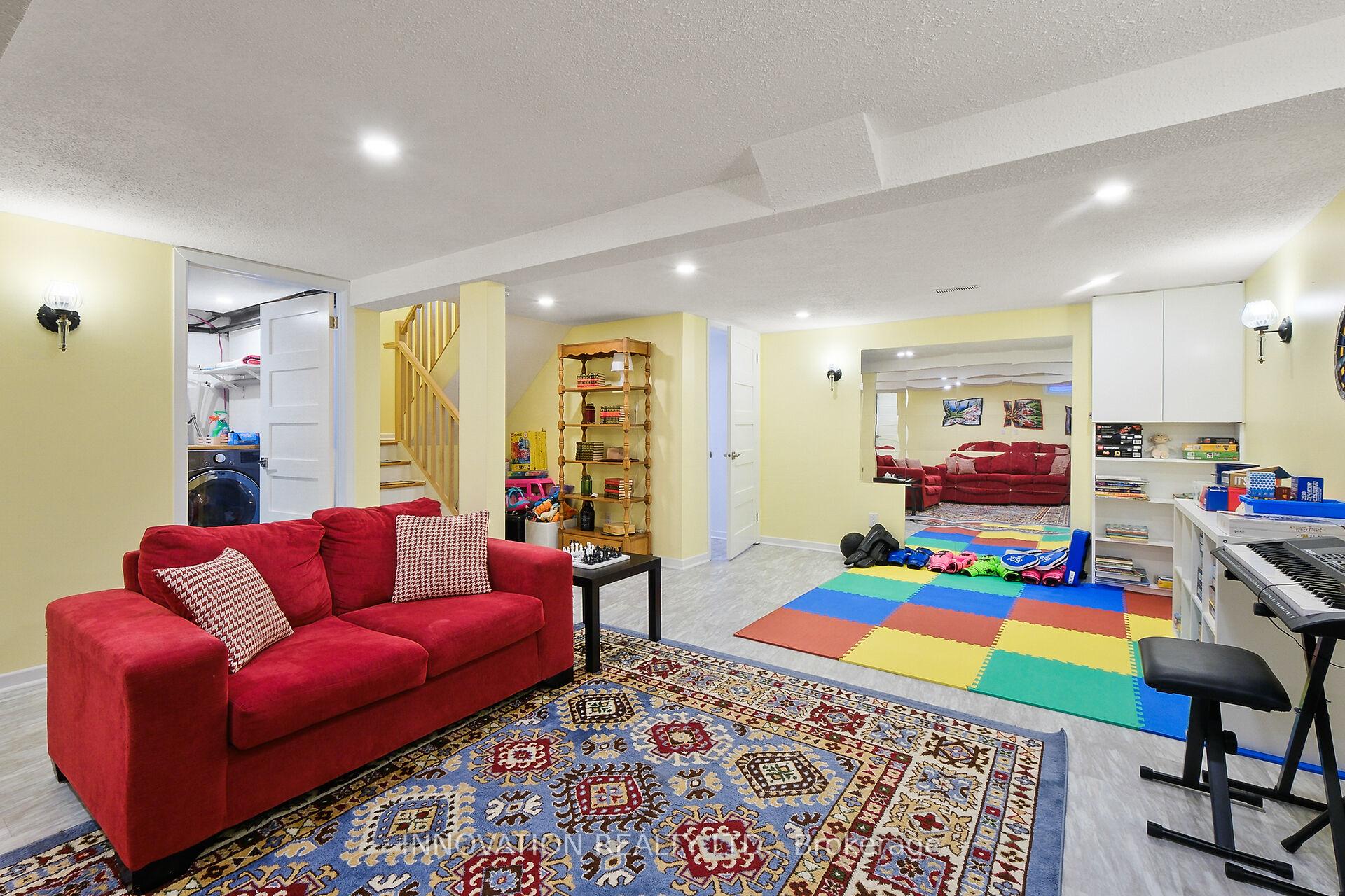 Photo 26 of 13 Jackson Court, Ottawa, Kanata - Beaverbrook — HOMEH