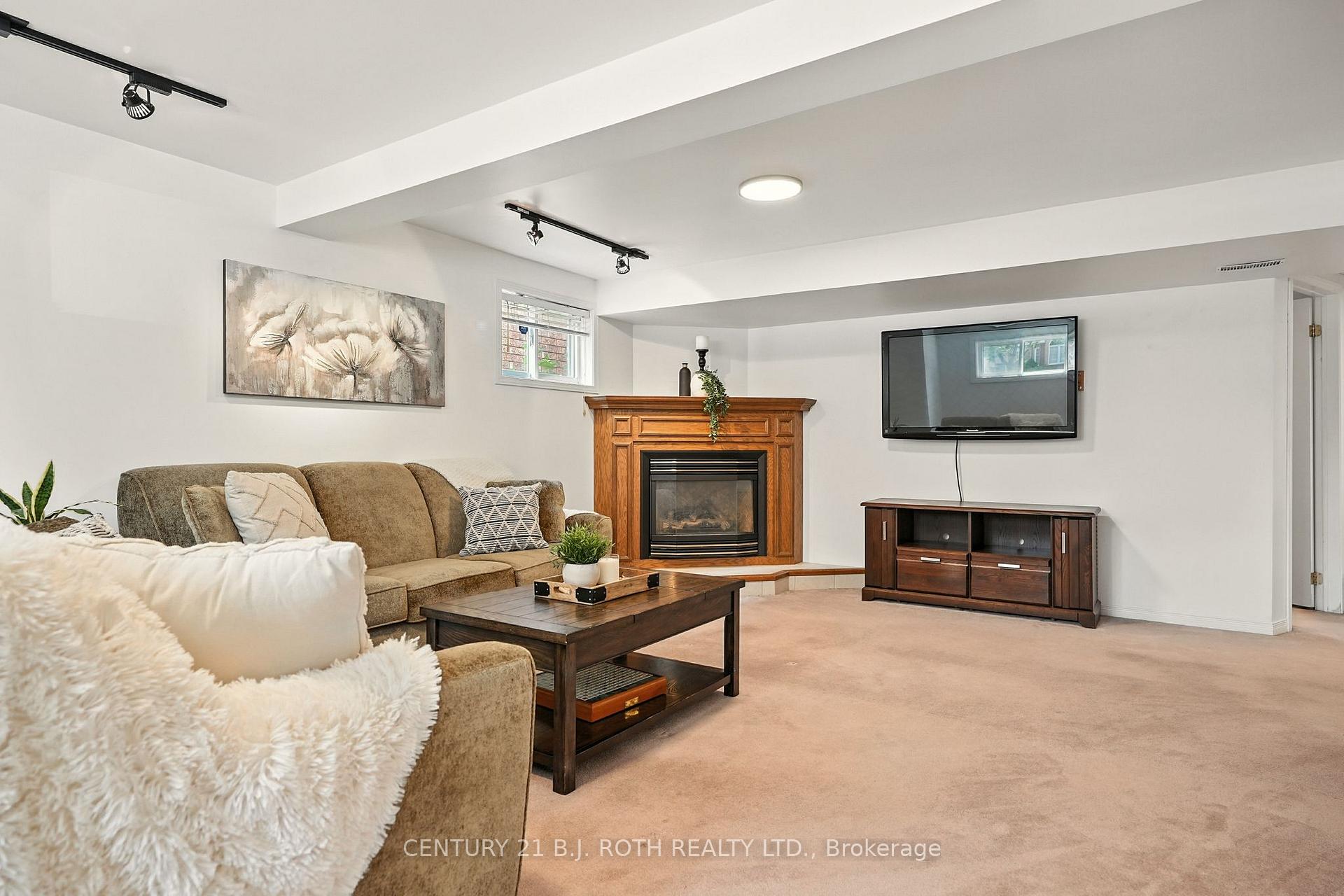 Photo 31 of 188 Mapleton Avenue, Barrie, Holly — HOMEH