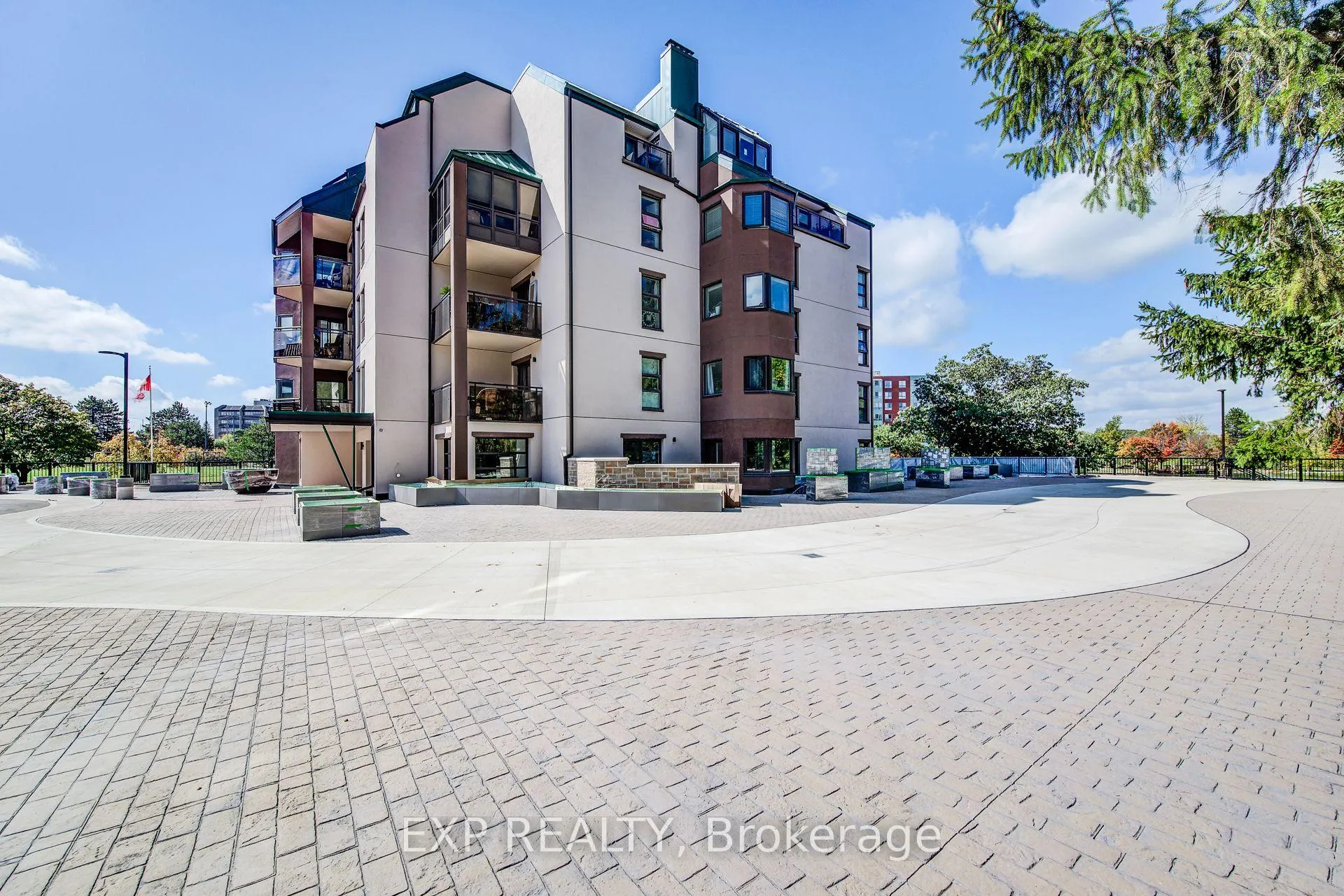 Photo 2 of Unit 41, 54 Blue Springs Drive, Waterloo — HOMEH