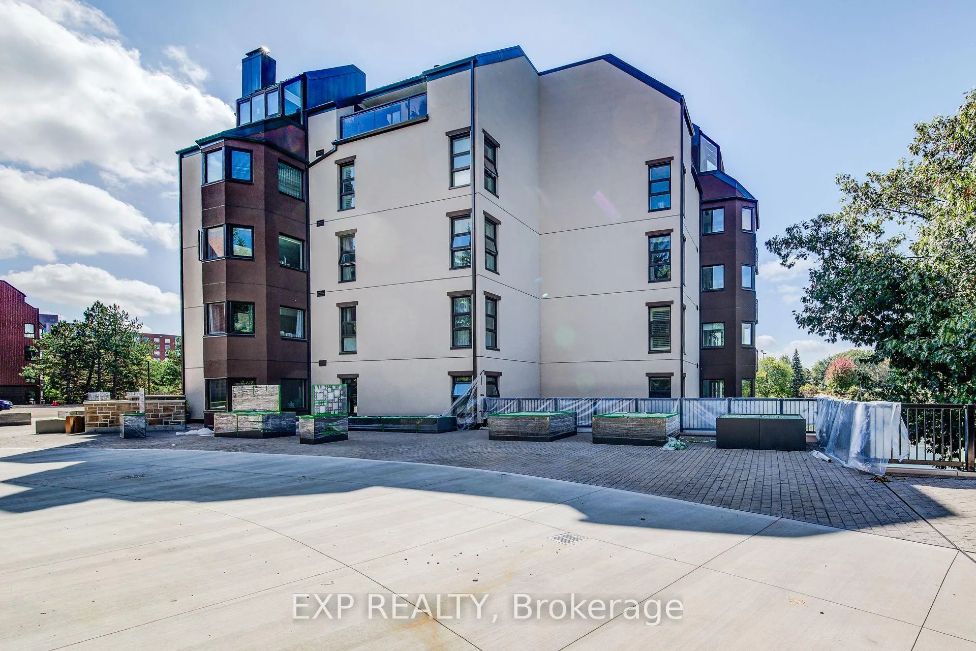 Photo 37 of Unit 41, 54 Blue Springs Drive, Waterloo — HOMEH