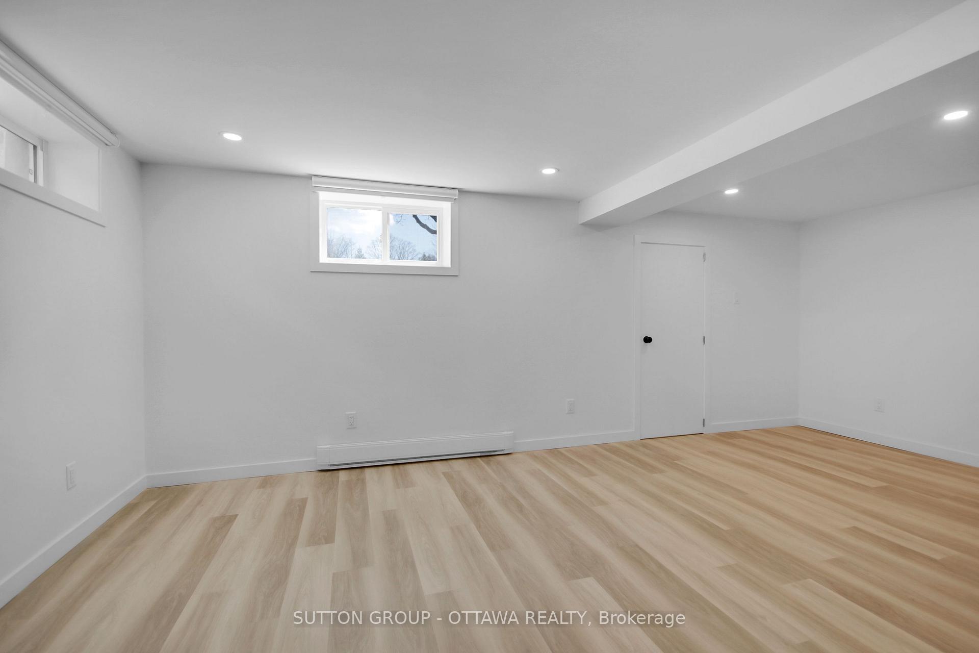 Photo 4 of Unit B - Lower Level, 839 Colson Avenue, Ottawa, Elmvale Acres — HOMEH