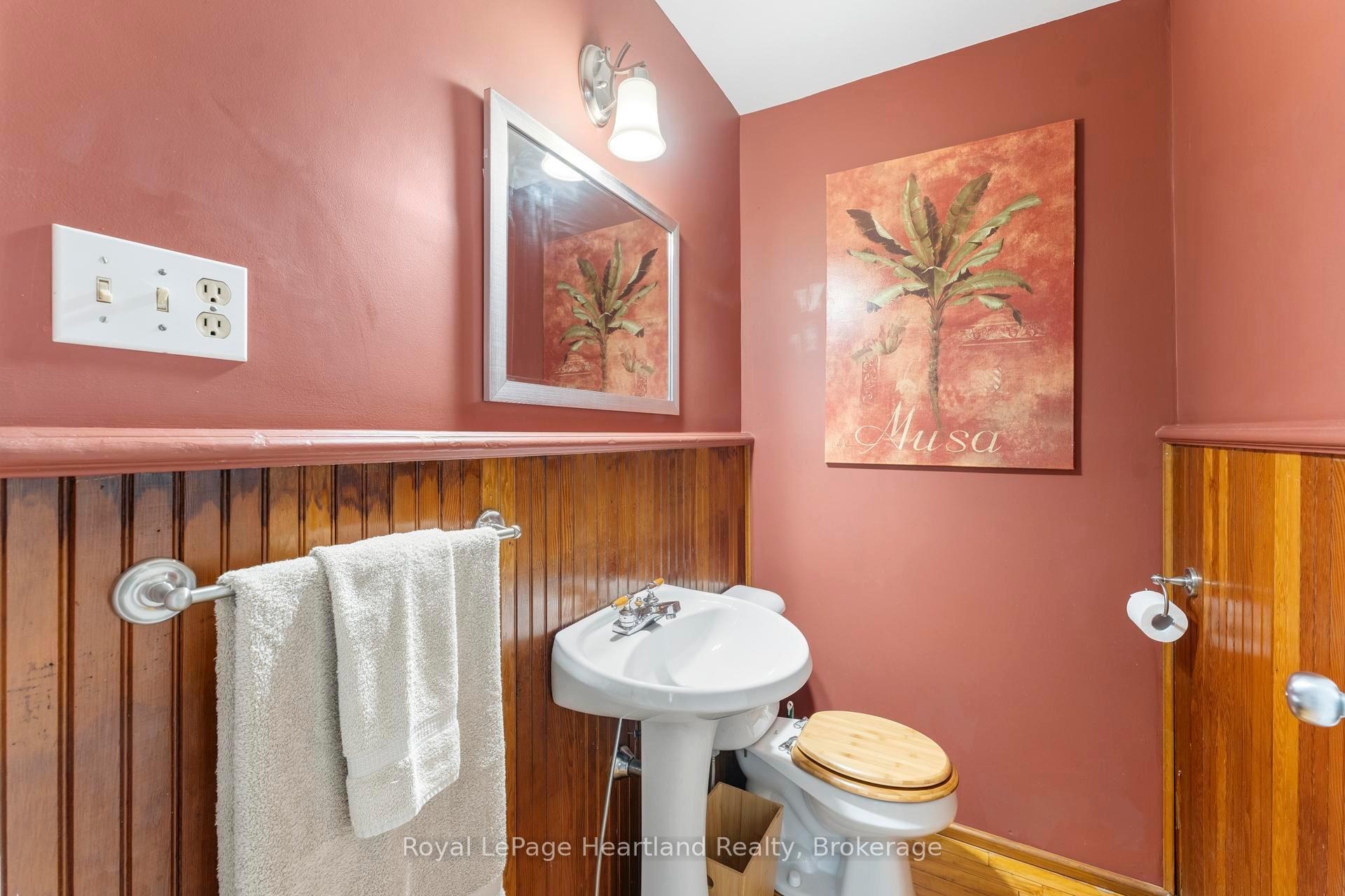 Photo 29 of 133 St Georges Crescent, Goderich, Goderich (Town) — HOMEH