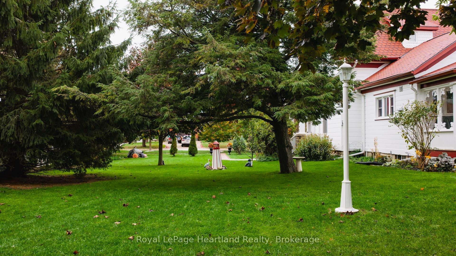 Photo 48 of 133 St Georges Crescent, Goderich, Goderich (Town) — HOMEH