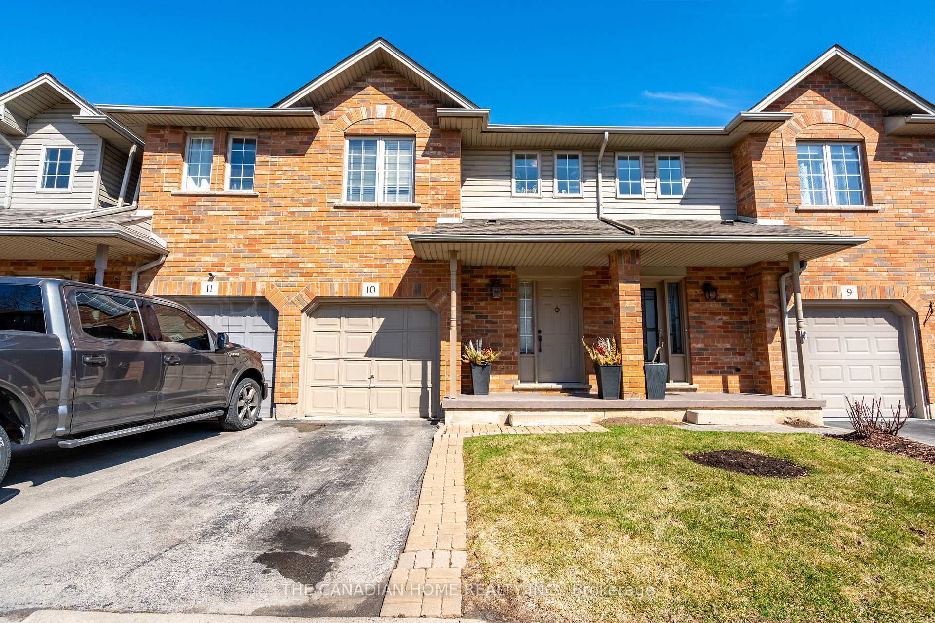 Photo 1 of Unit 10, 1000 Upper Paradise Road, Hamilton, Gurnett — HOMEH