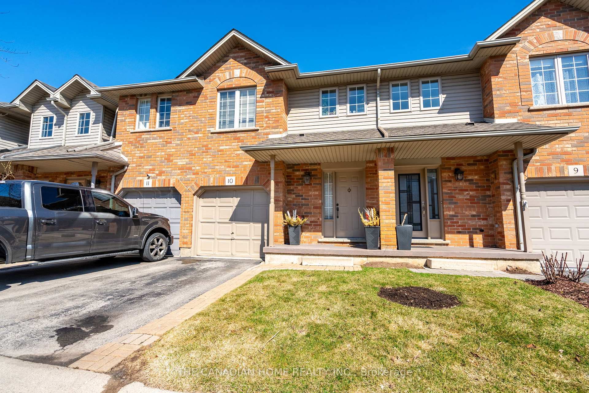 Photo 3 of Unit 10, 1000 Upper Paradise Road, Hamilton, Gurnett — HOMEH