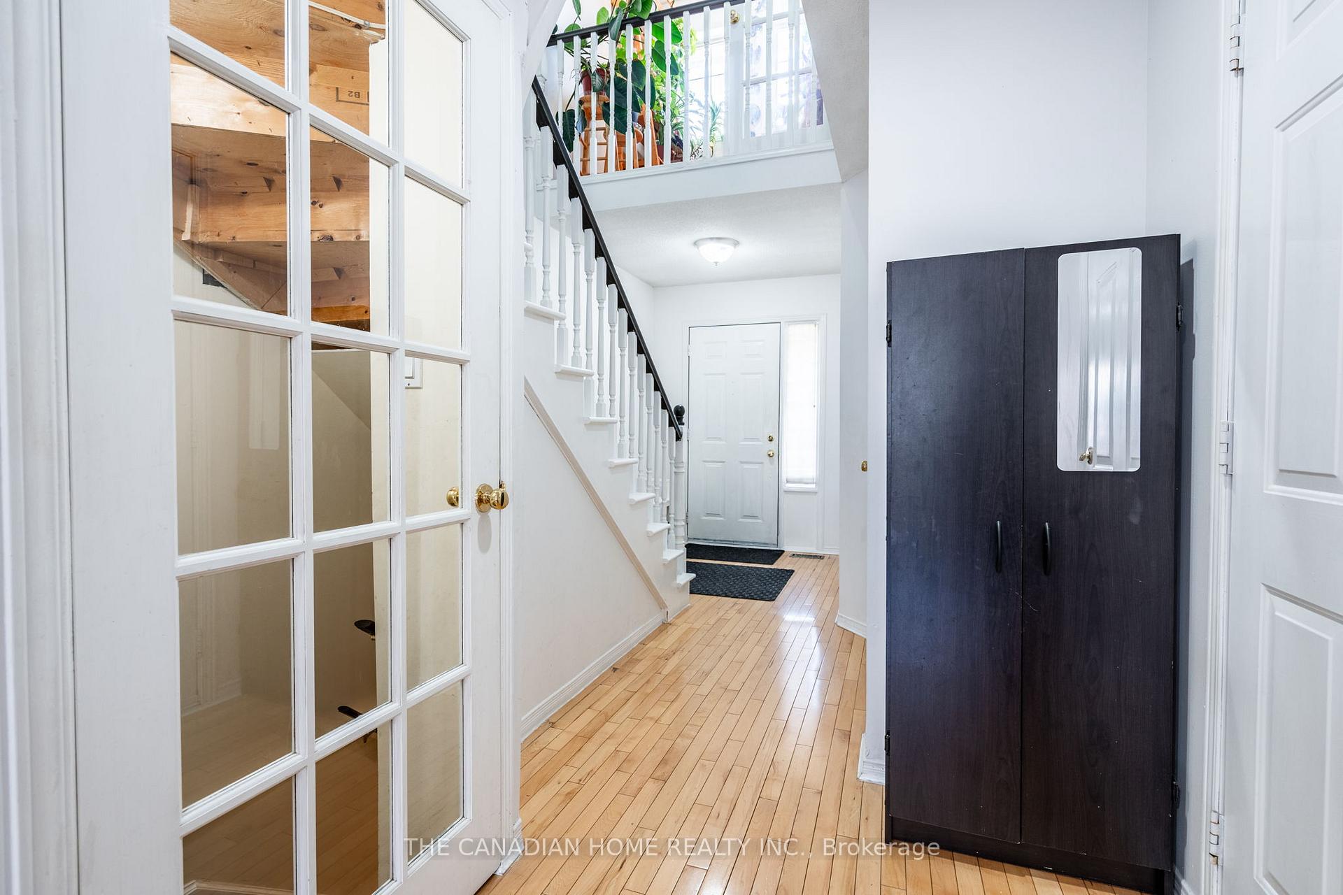 Photo 9 of Unit 10, 1000 Upper Paradise Road, Hamilton, Gurnett — HOMEH
