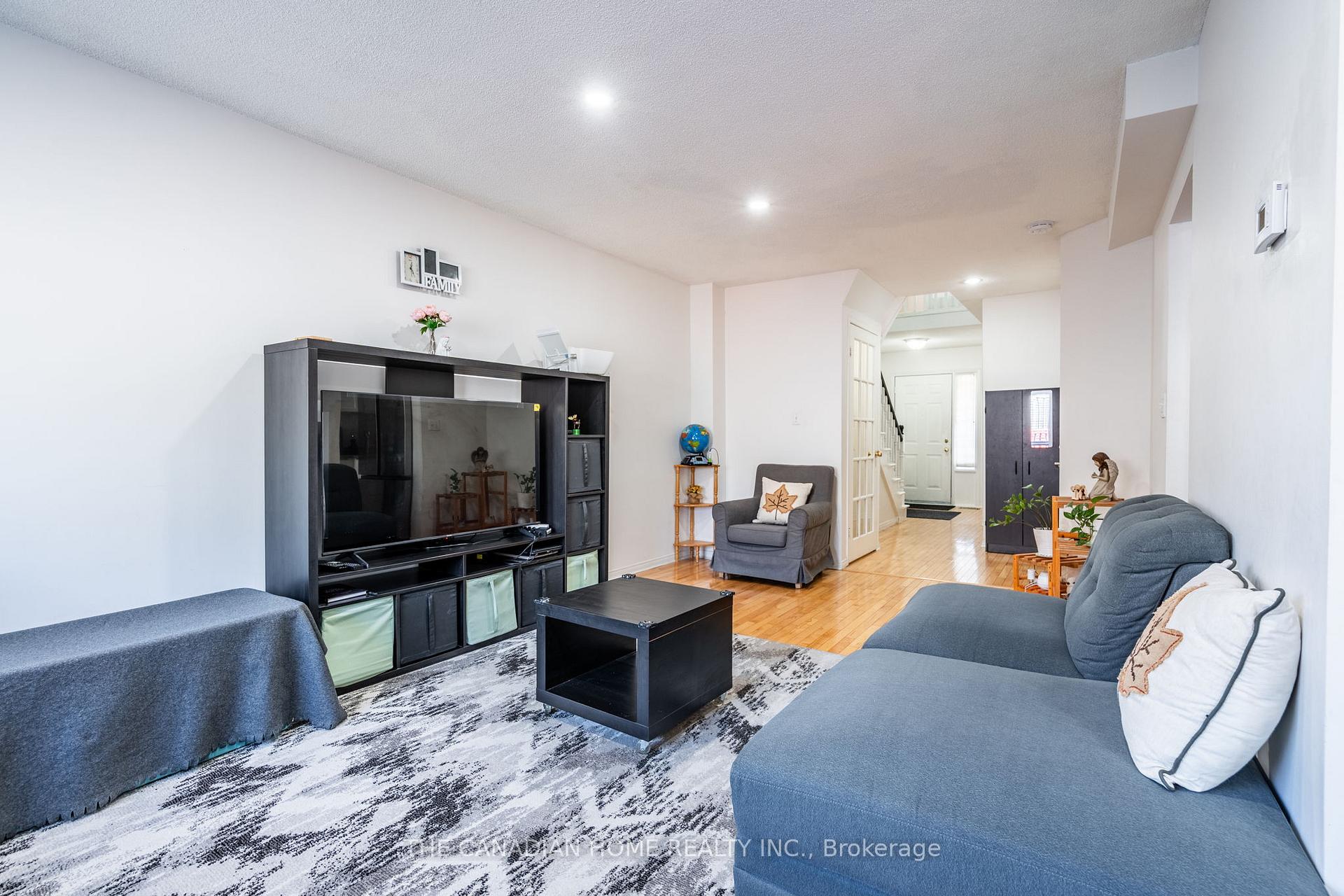 Photo 14 of Unit 10, 1000 Upper Paradise Road, Hamilton, Gurnett — HOMEH