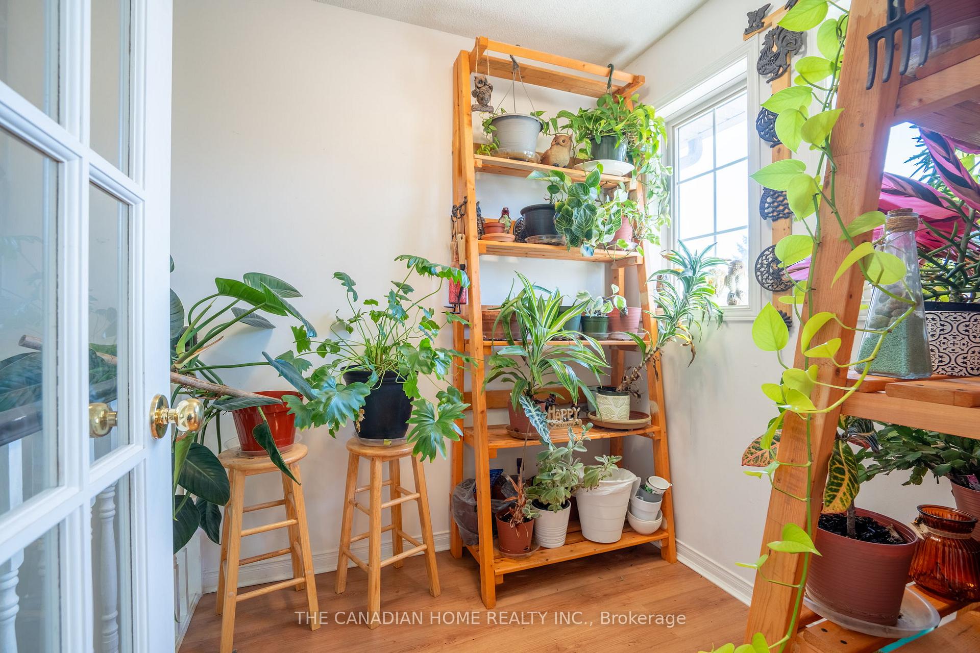 Photo 26 of Unit 10, 1000 Upper Paradise Road, Hamilton, Gurnett — HOMEH