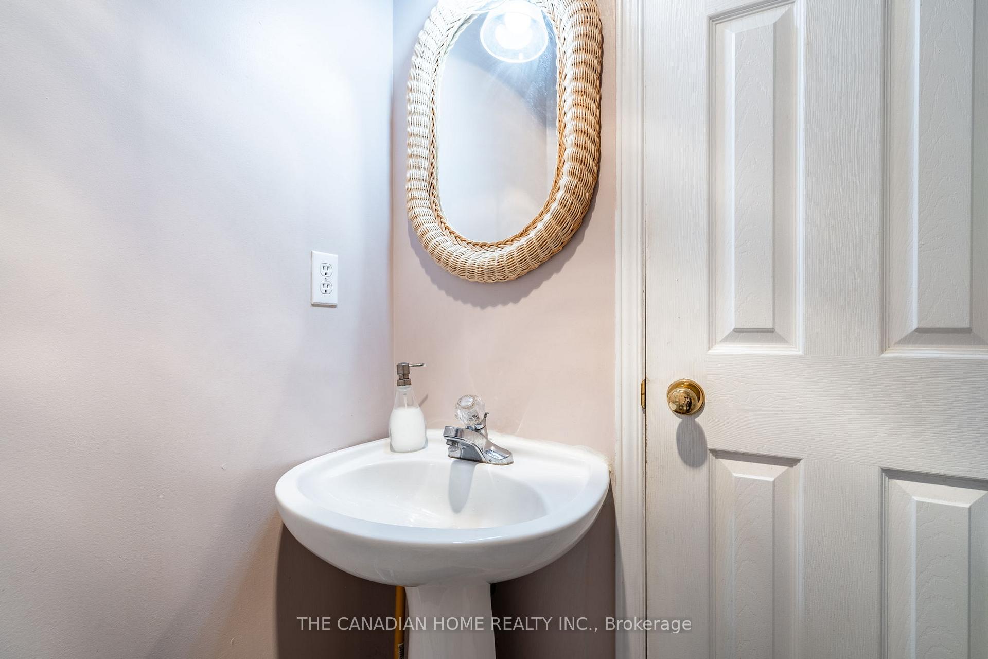 Photo 28 of Unit 10, 1000 Upper Paradise Road, Hamilton, Gurnett — HOMEH