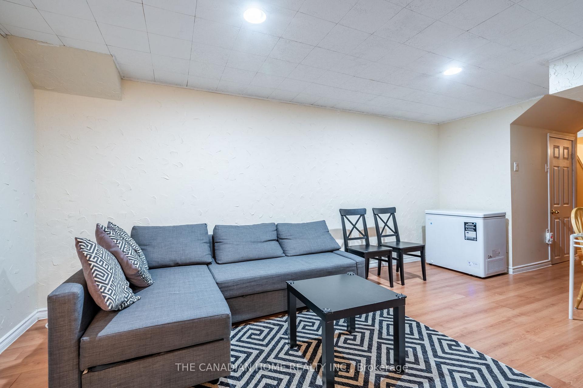 Photo 42 of Unit 10, 1000 Upper Paradise Road, Hamilton, Gurnett — HOMEH