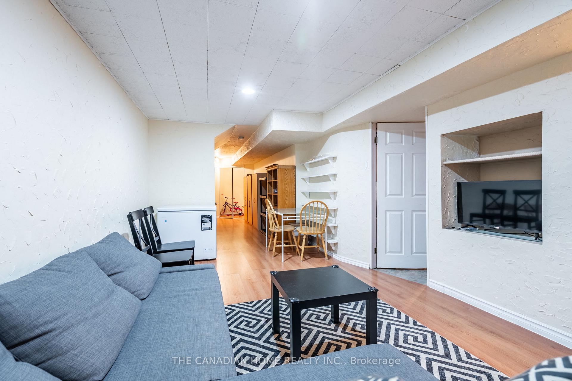 Photo 43 of Unit 10, 1000 Upper Paradise Road, Hamilton, Gurnett — HOMEH