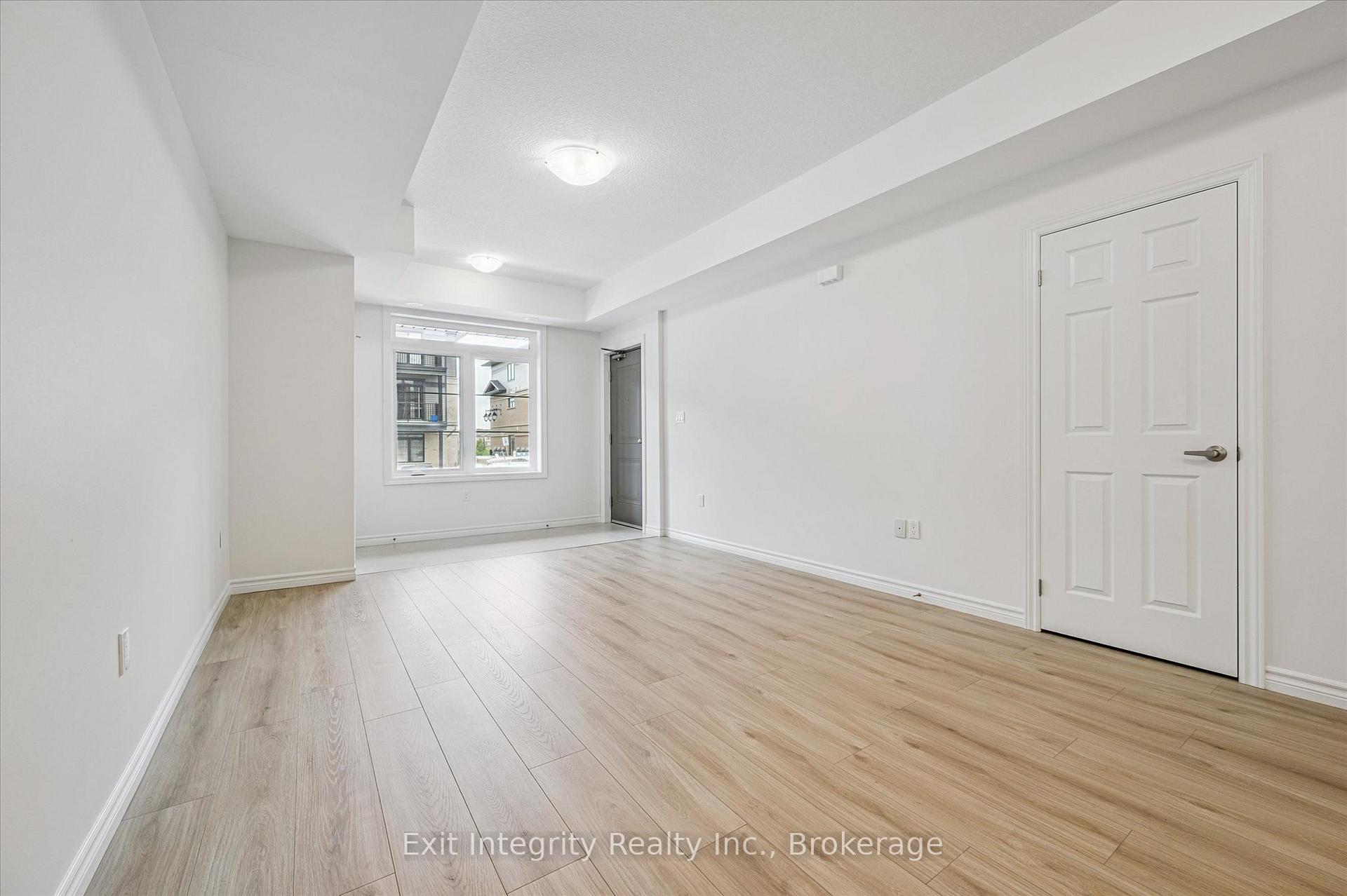 Photo 3 of 49 Lomond Lane, Kitchener — HOMEH